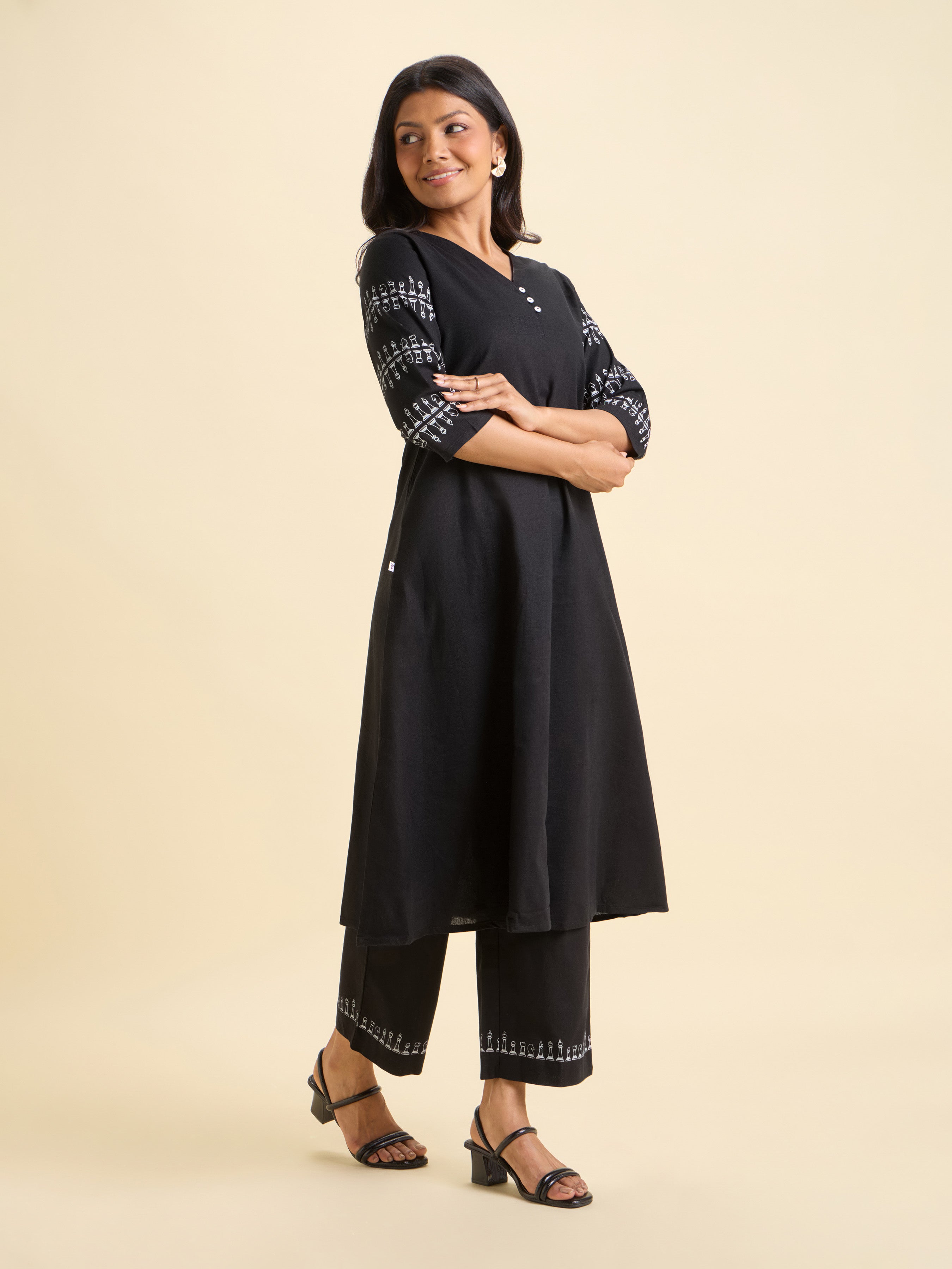 Black Cotton Flax Slub Plain Flared Kurti Set With Knife Pleat And Placement Print