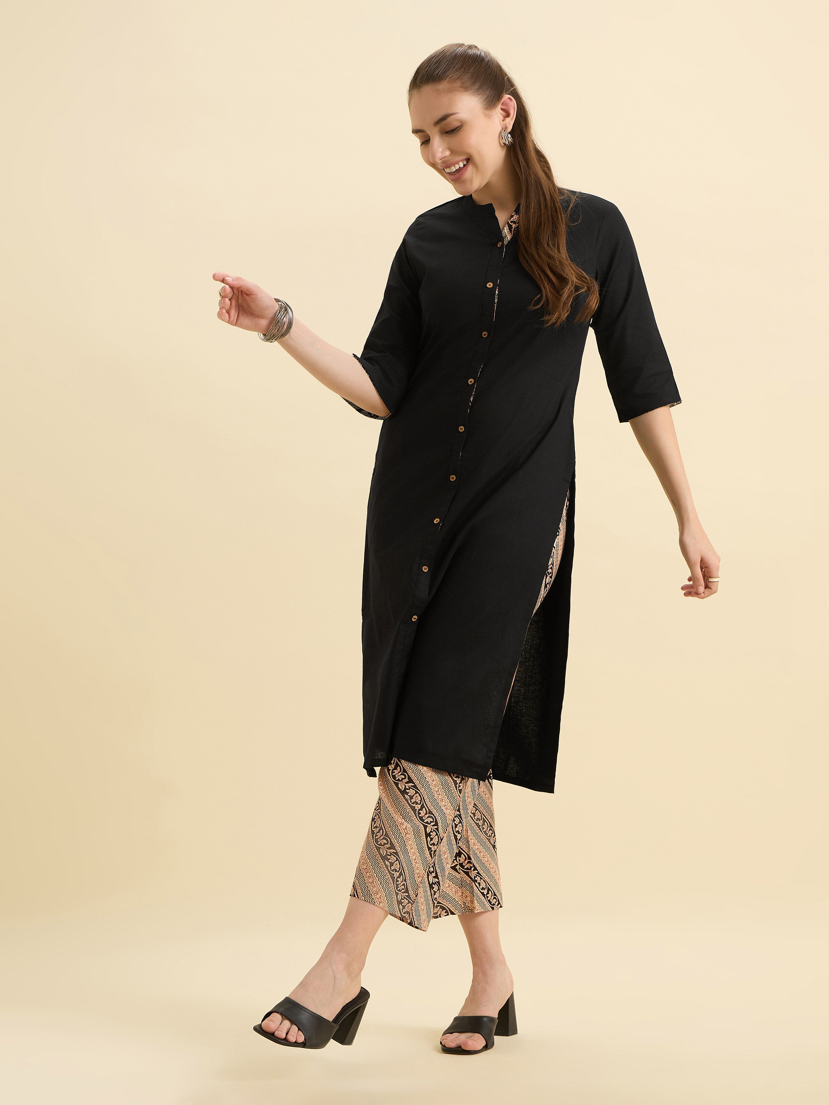 Black Colour Cotton Flax Plain Slitted Kurti Set With Printed Bottom