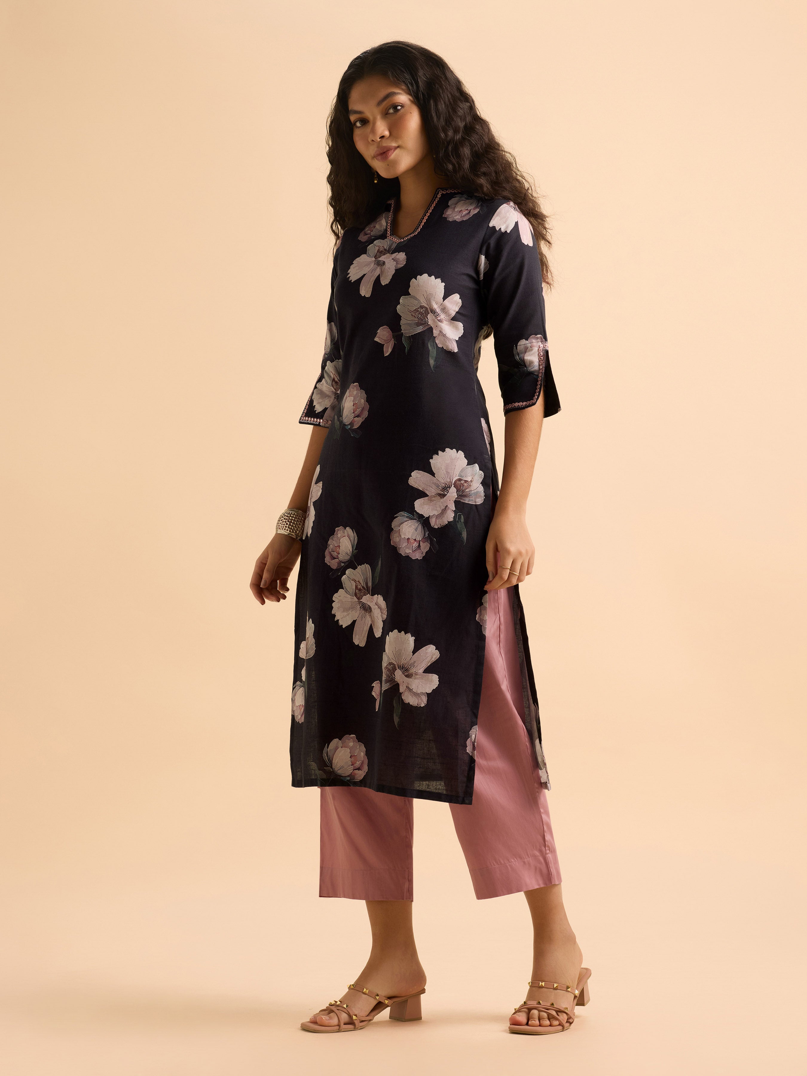 Black Multi Colour Cotton Flax Slub Printed Kurti Set With Mirror Work & Sequins