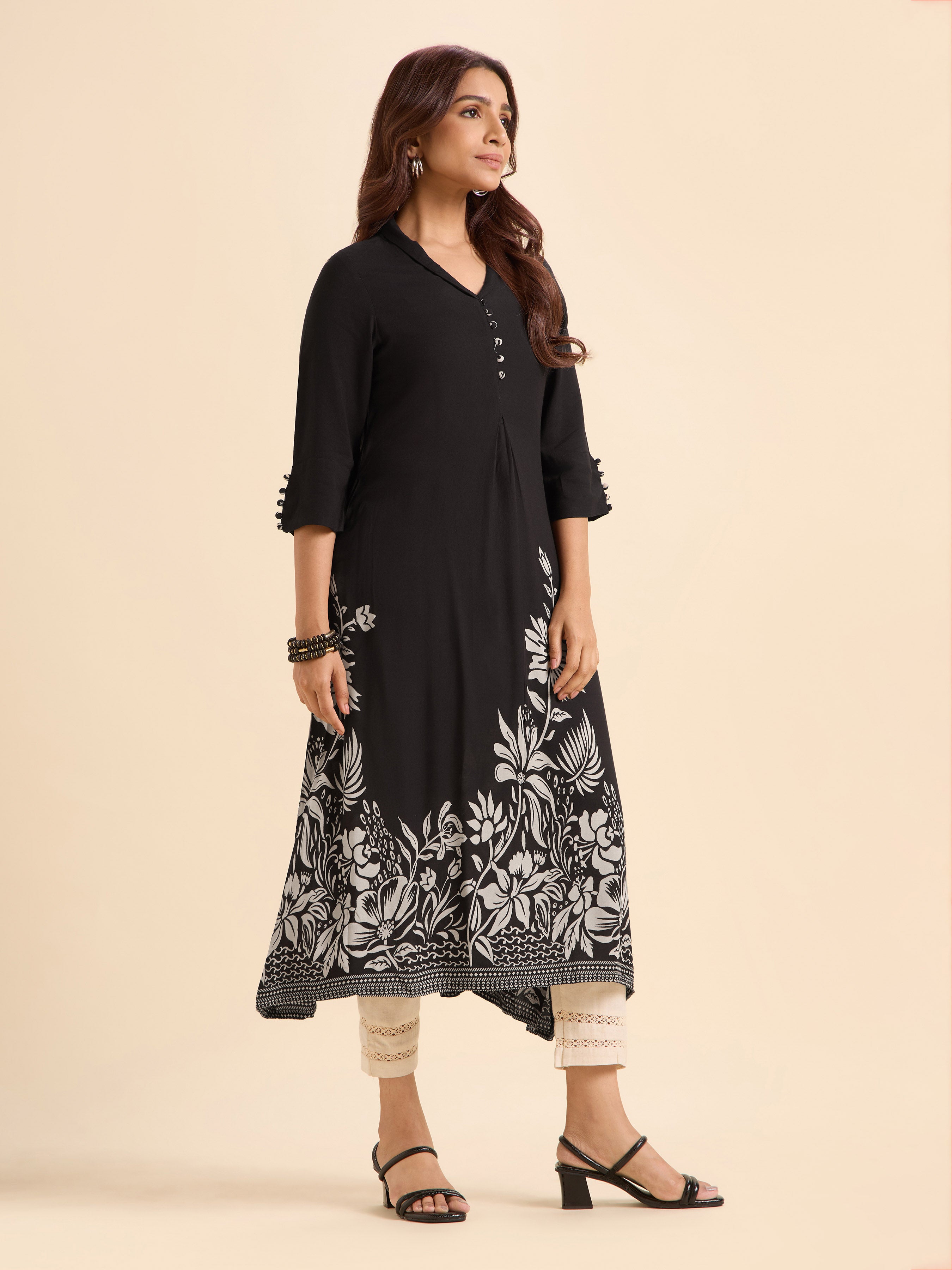 Black White Colour Viscose Printed Flared Kurti With Box Pleat