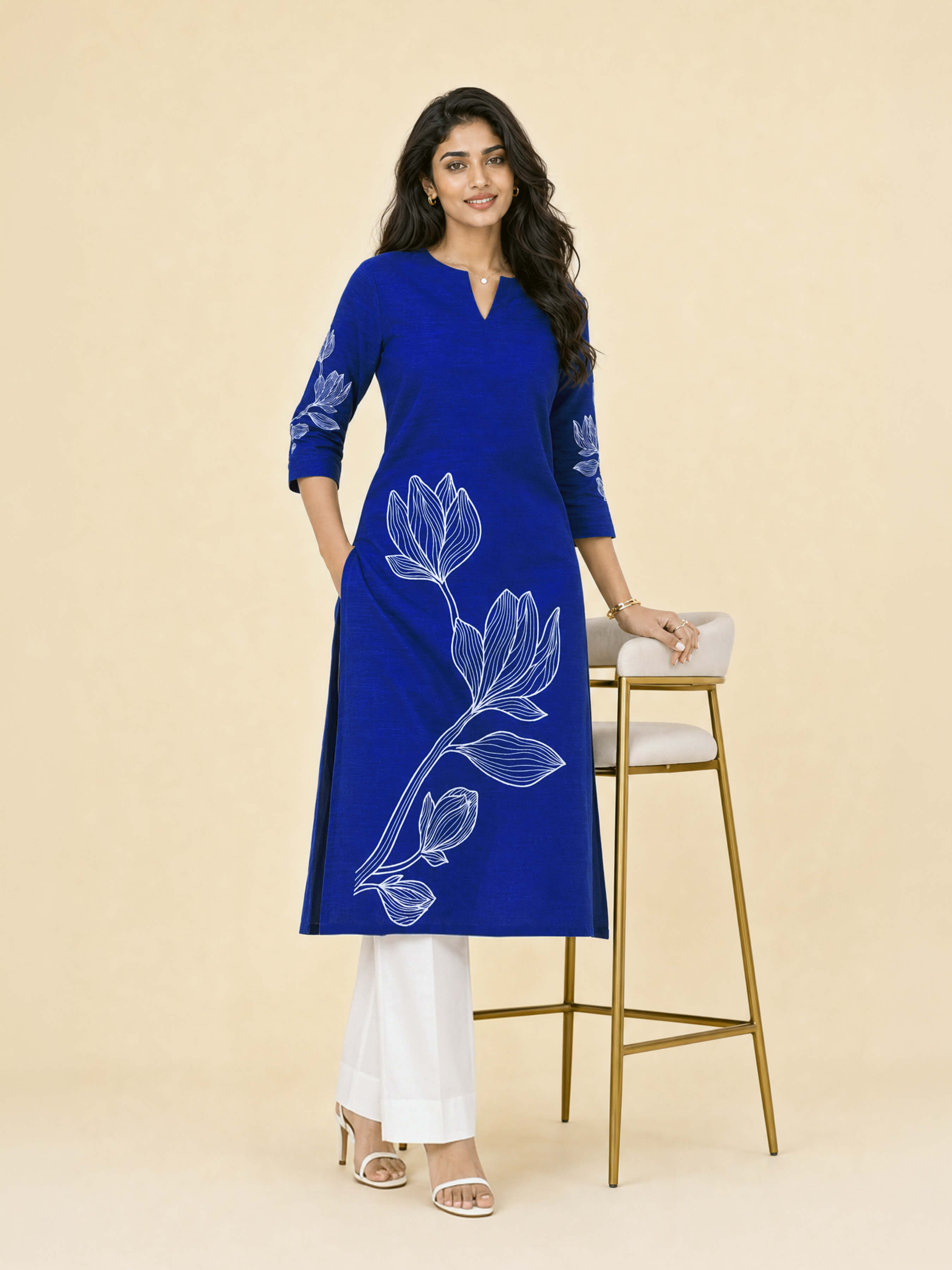 Blue Plain Slitted Kurti With Placement Print