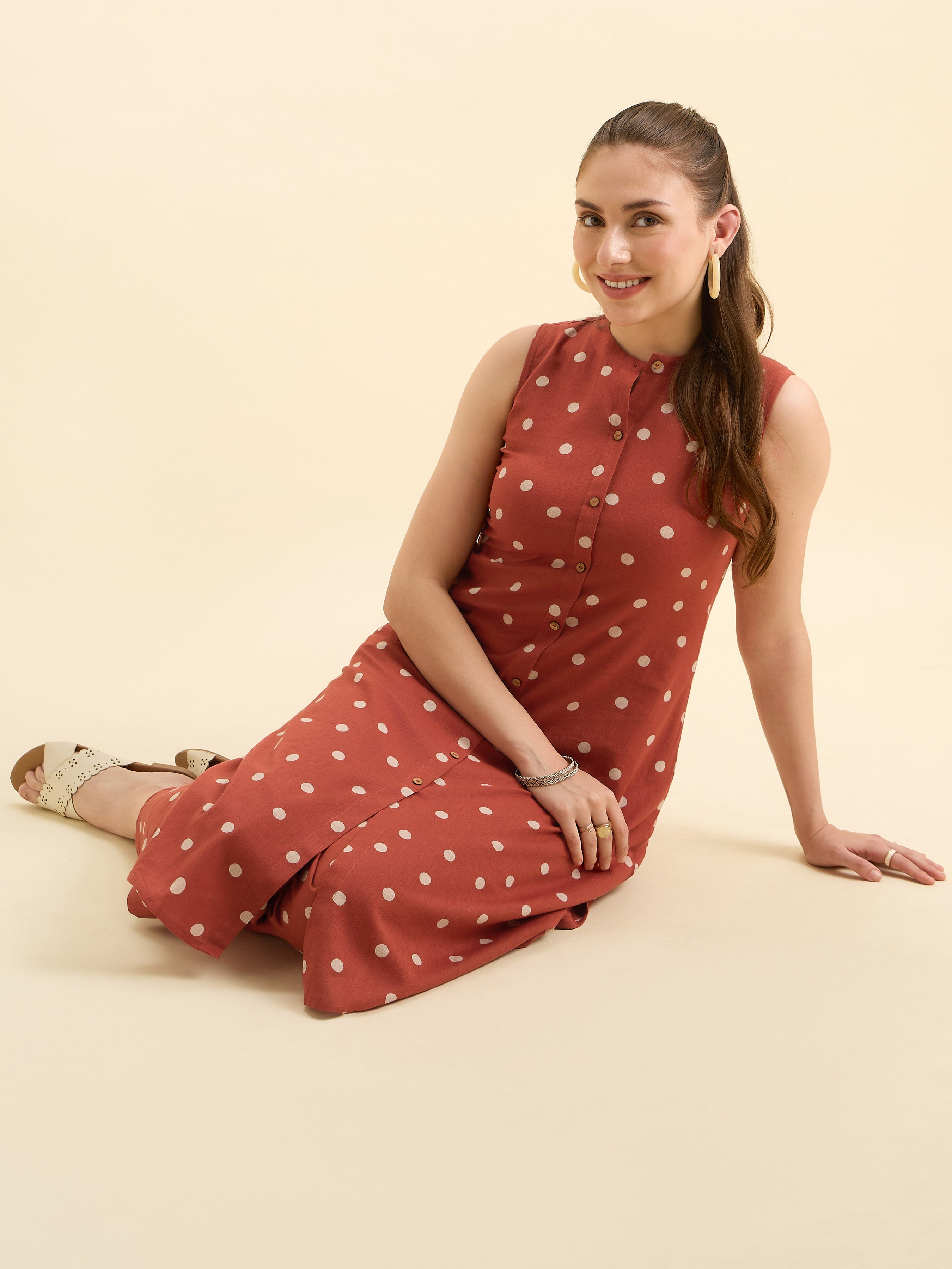 Brick Red Ivory Cotton Flax Printed Flared Sleeveless Kurti Set With Centre Cut