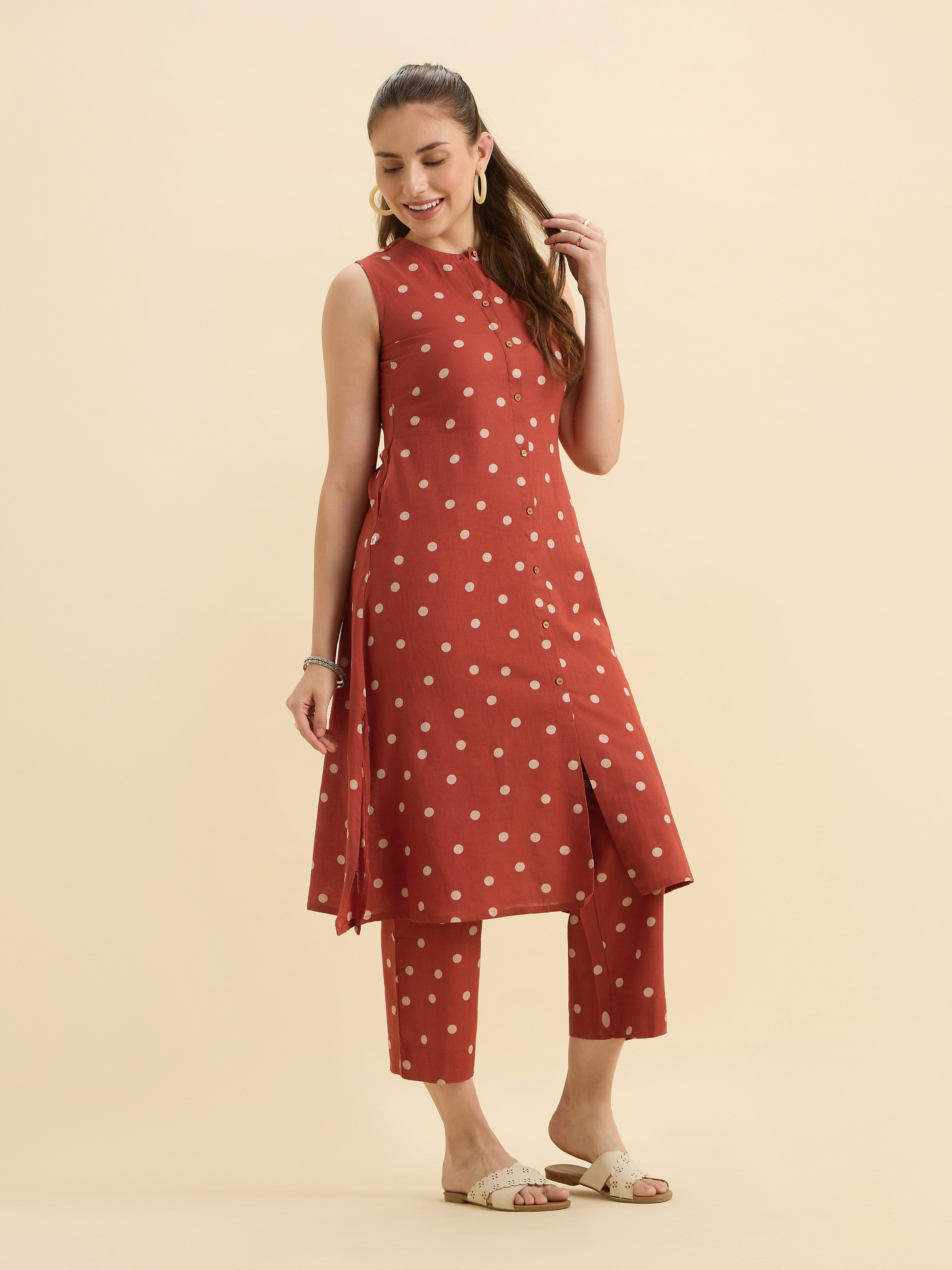 Brick Red Ivory Cotton Flax Printed Flared Sleeveless Kurti Set With Centre Cut