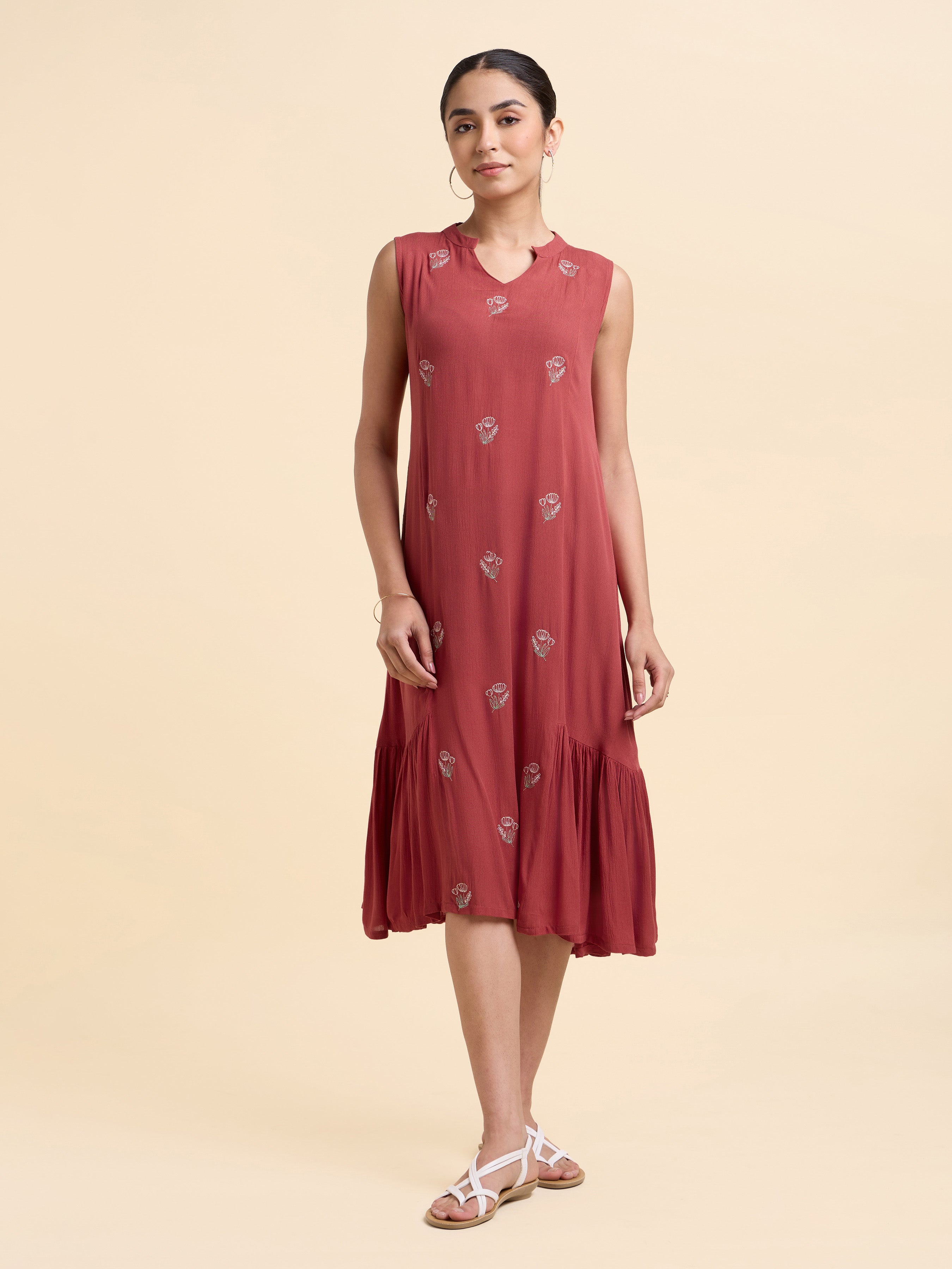 Brick Red Wrinkle Viscose Plain Flared Sleeveless Kurti With Embroidery