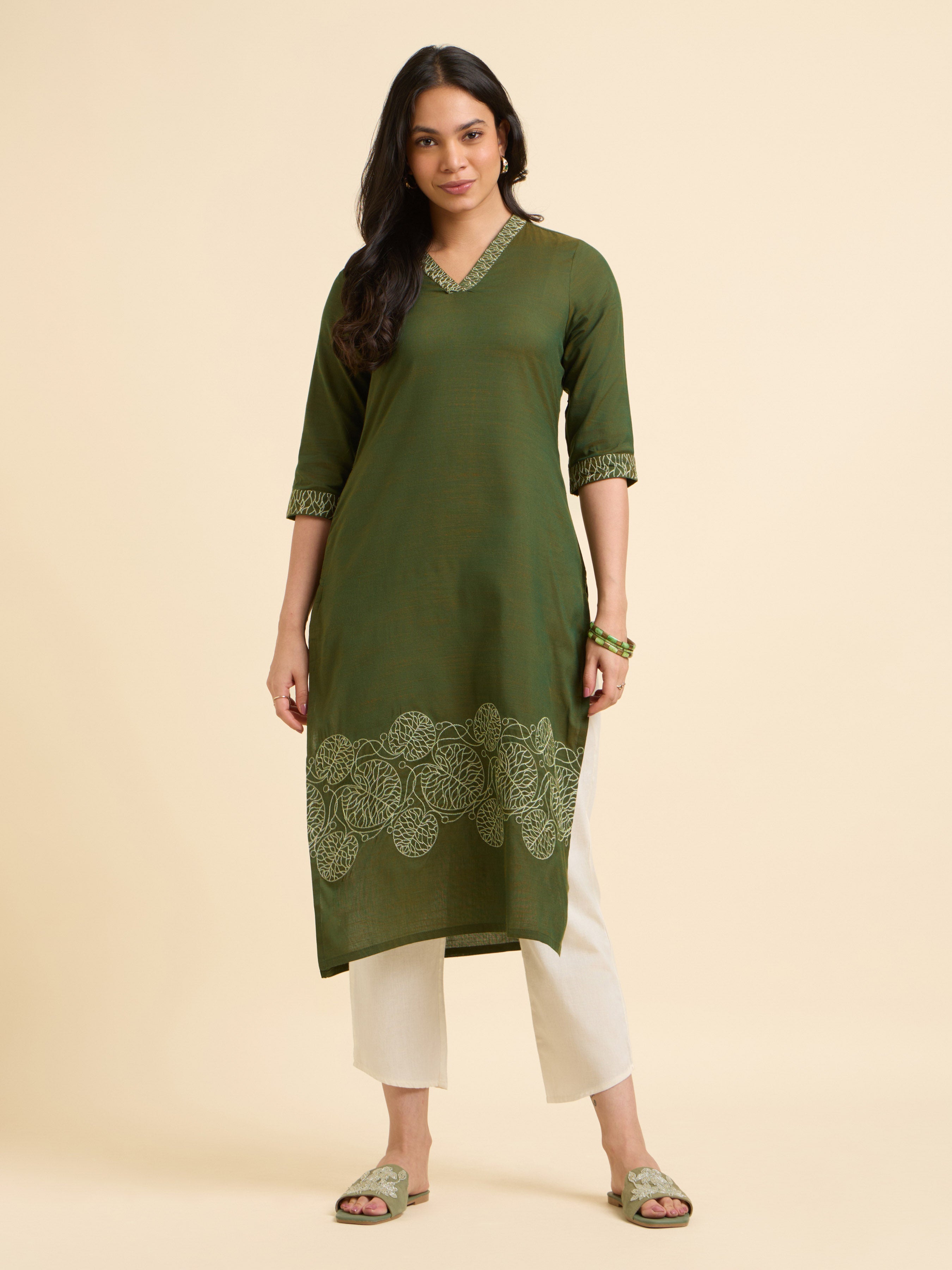 Green Cotton Viscose Slub Plain Slitted Kurti With Embroidery
