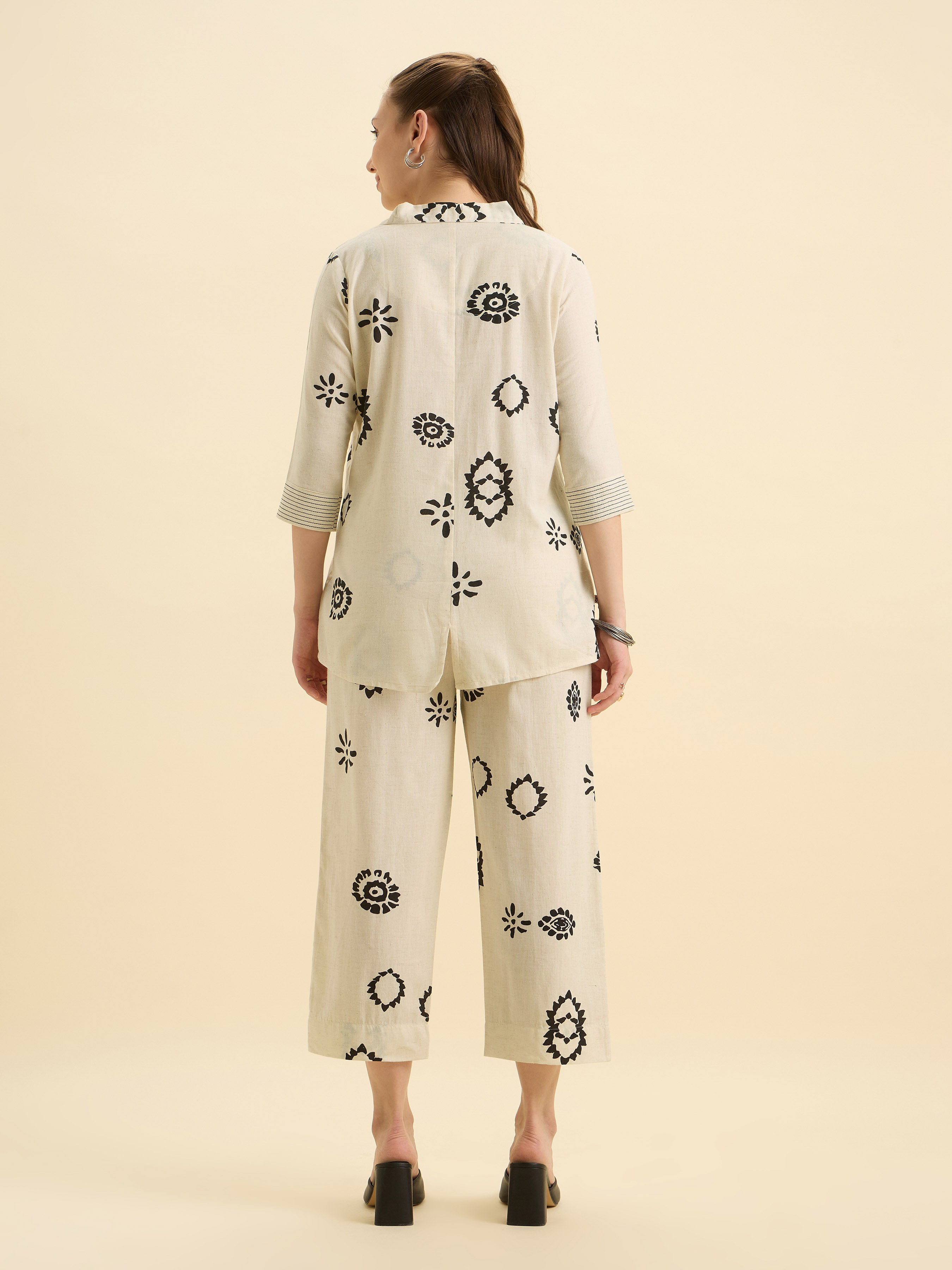 Ivory Black Cotton Flax Printed Tunic Set With Knife Pleat And Embroidery