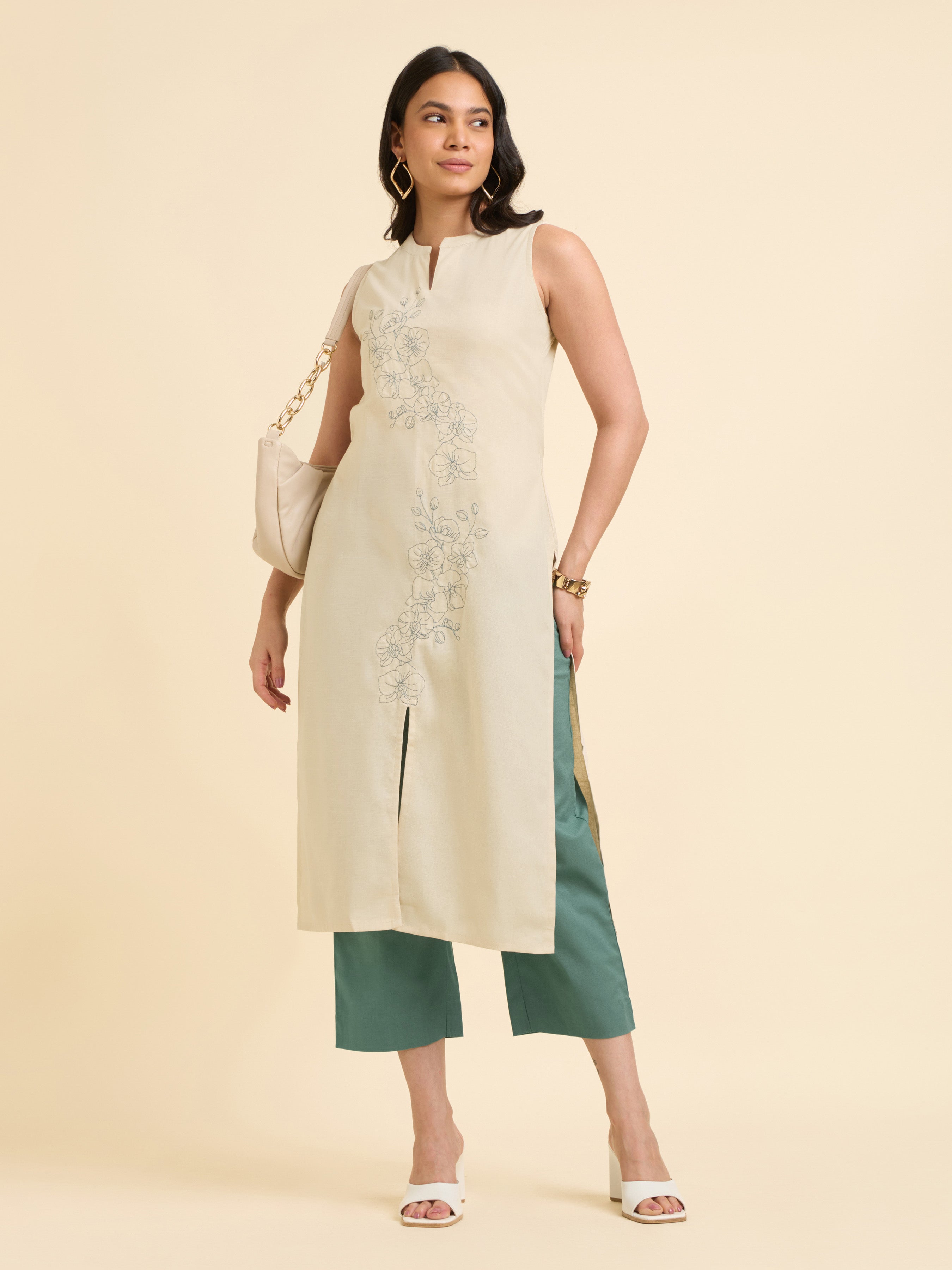 Ivory Cotton Flax Slub Plain Slit Kurti Set With Embroidery