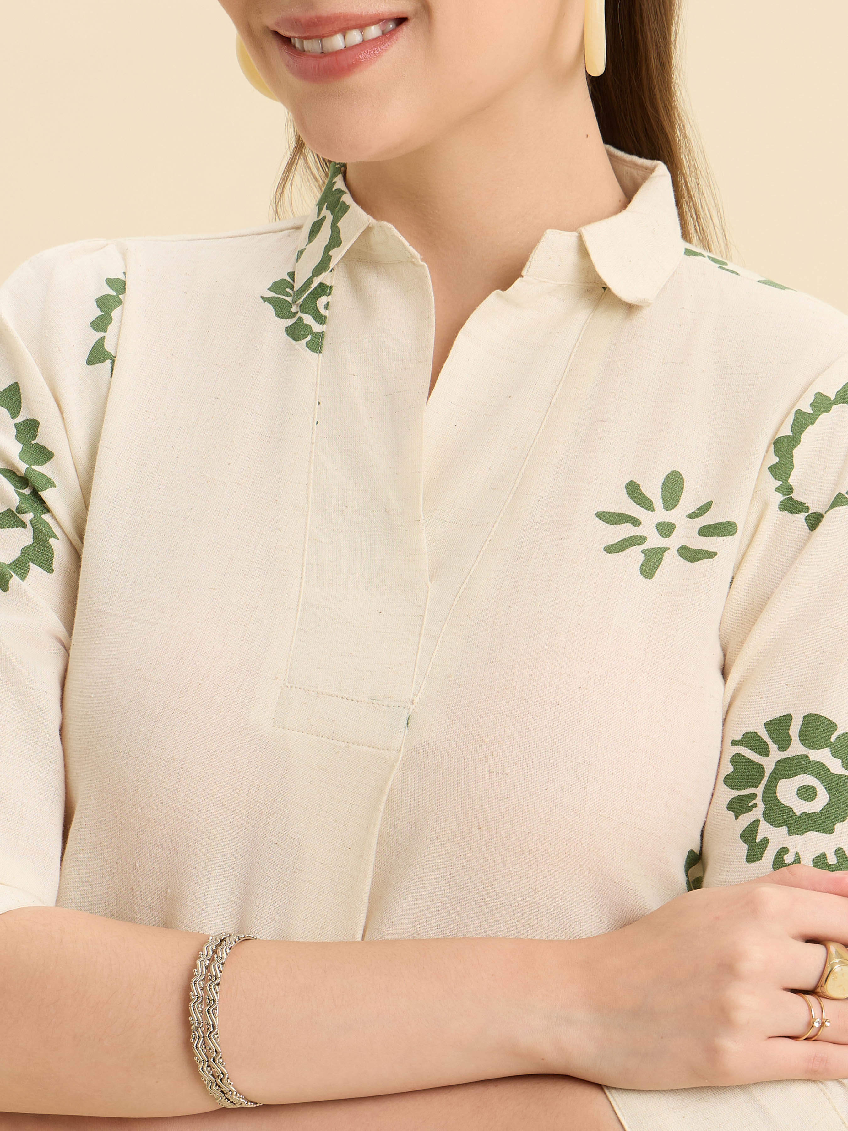 Ivory Green Cotton Flax Printed Slited Kurti Set With Knife Pleats & Curved Hem Line