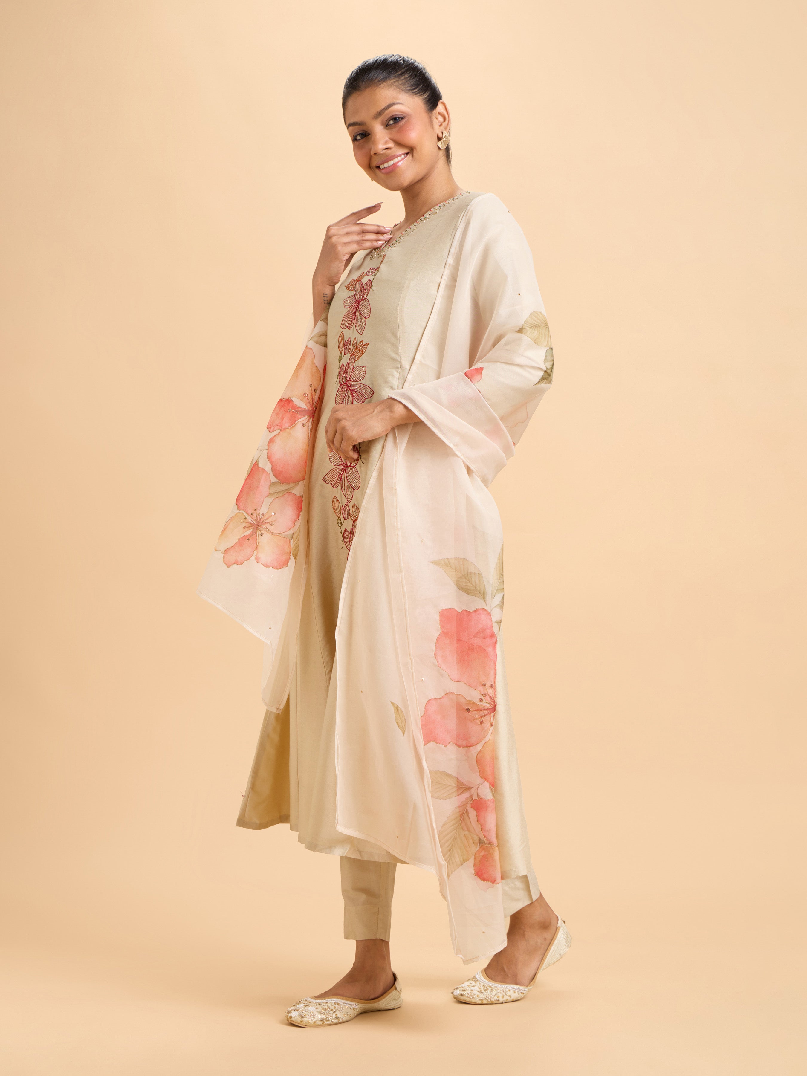 Ivory Viscose Plain Flared Centre Panel Embroideried Kurti Set With Dupatta