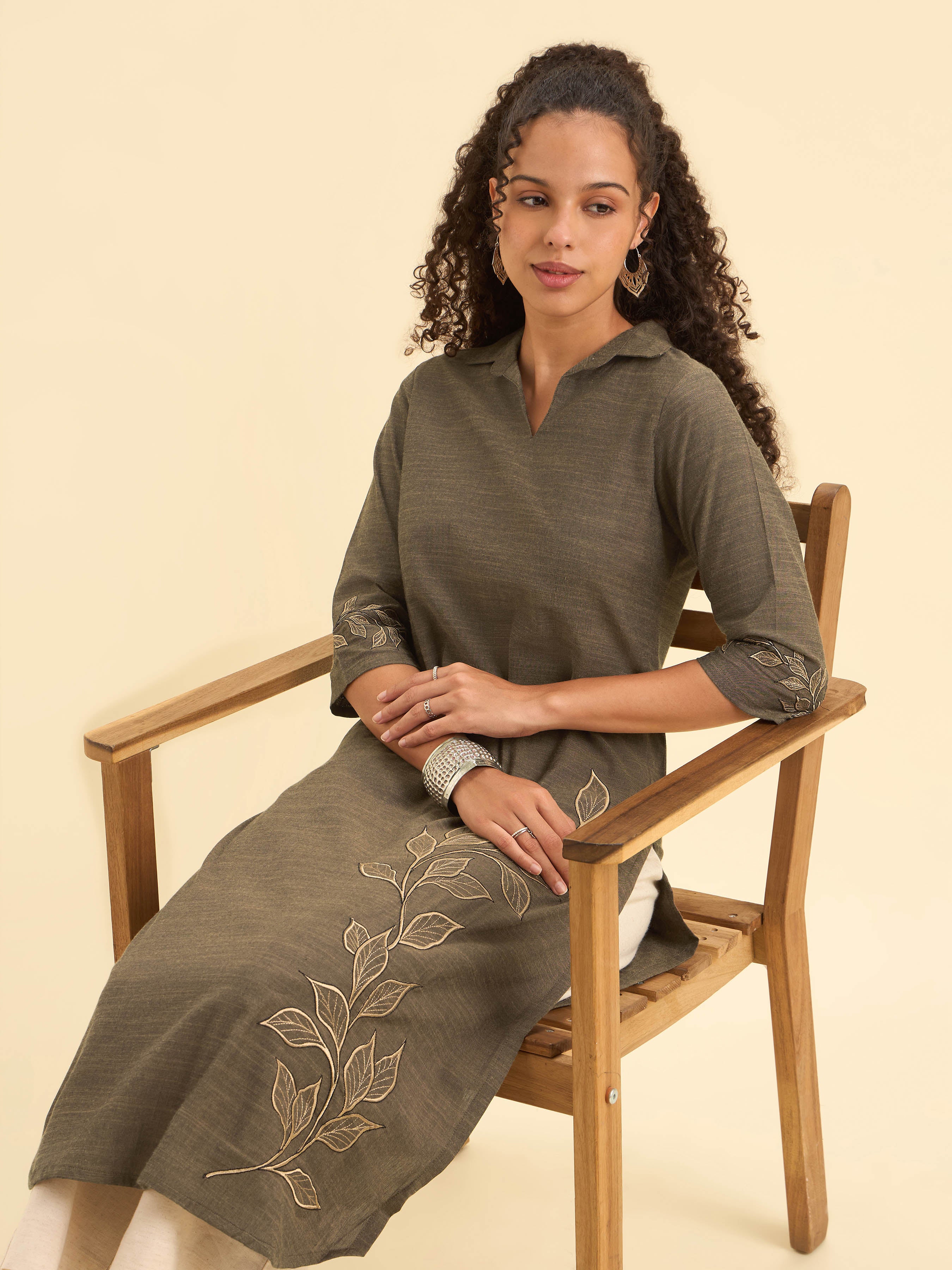 Mud Grey Cotton Viscose Slited Kurti With Embroidery