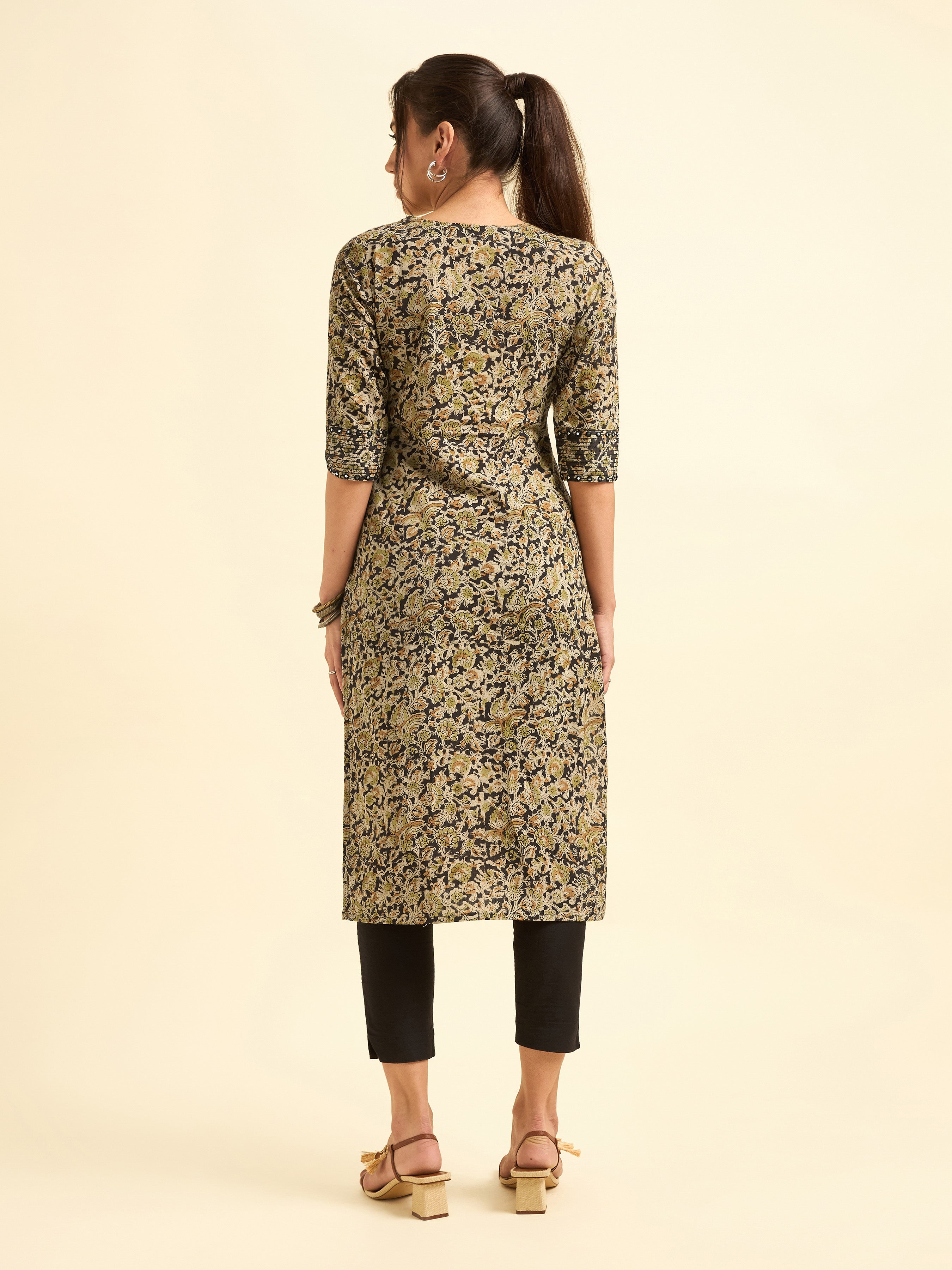 Multi-Colour Cotton Printed Kurti With Sequins & Mirror Work Embroidery