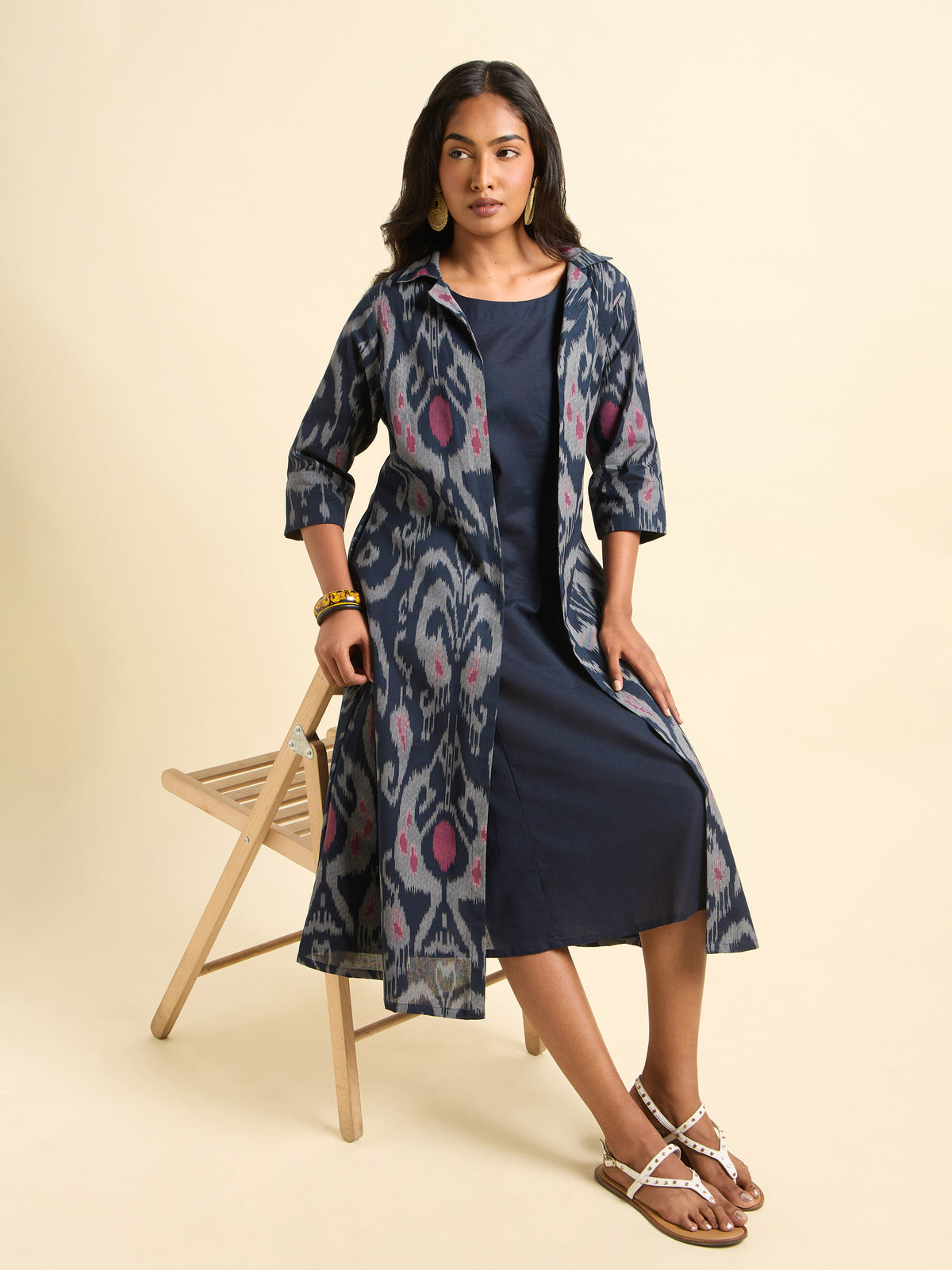 Navy Blue Multi-Colour Cotton Flax Printed Kurti With Separate Sleeveless Inner