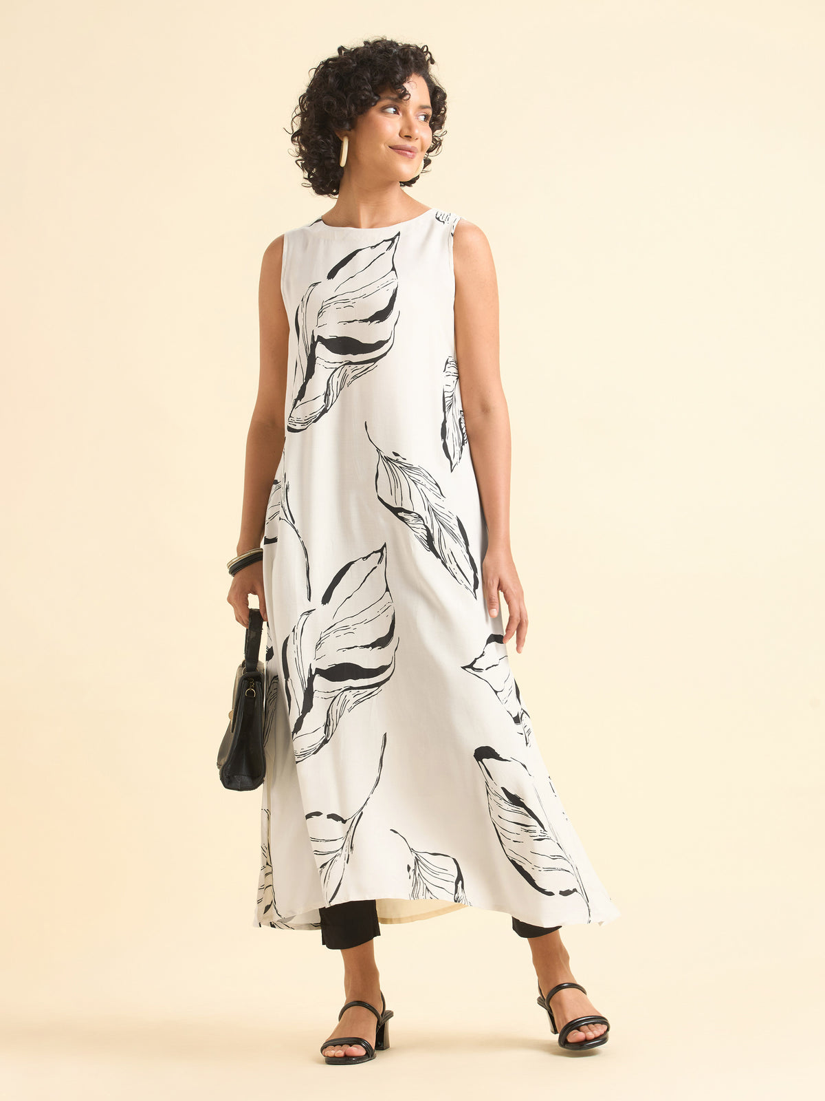 Off White Black Colour Viscose Printed Relaxed Fit Kurti