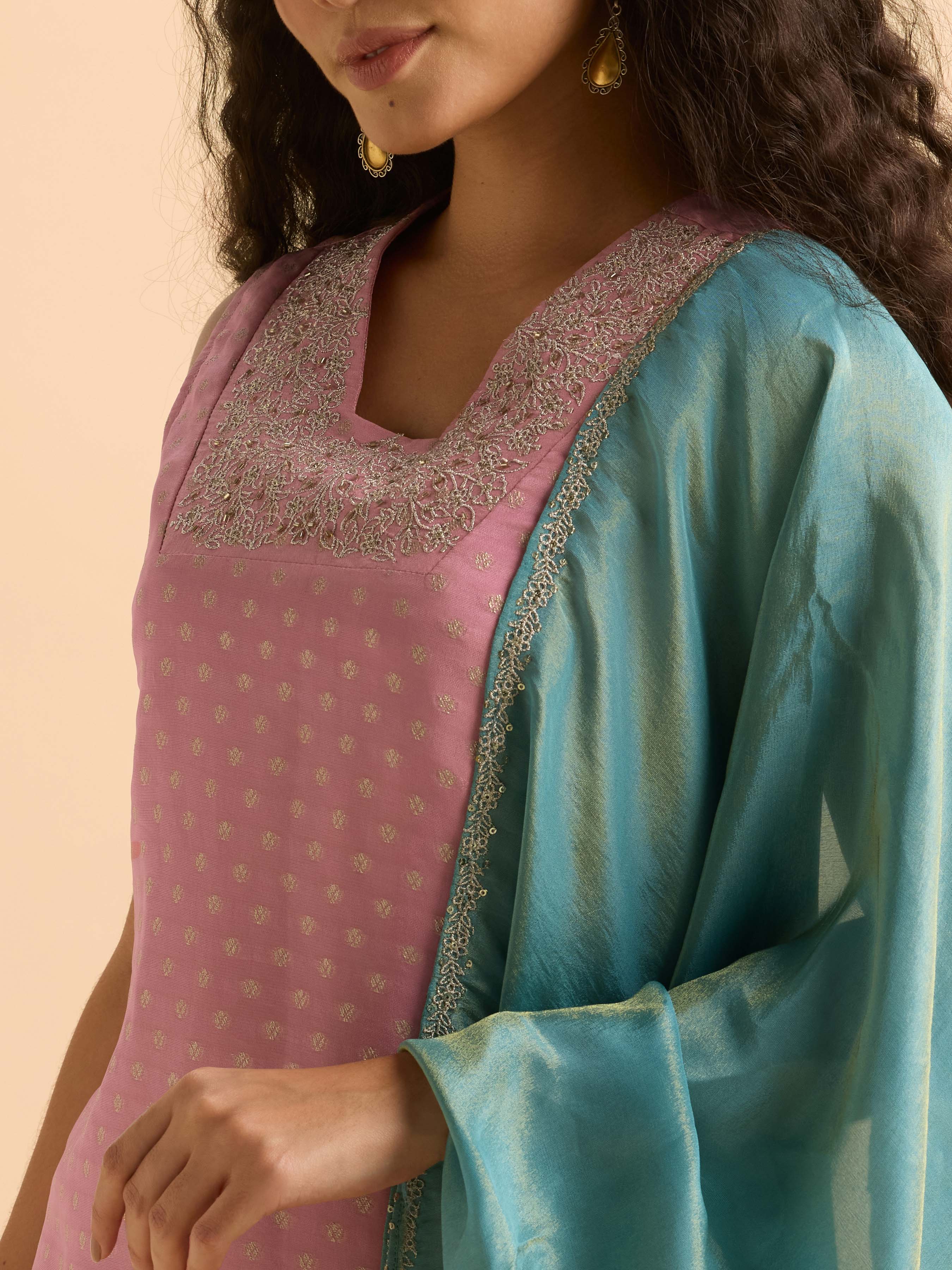 Pink Colour Viscose Shimmer Plain Slitted Kurti Set With Embroidery And Hand Work