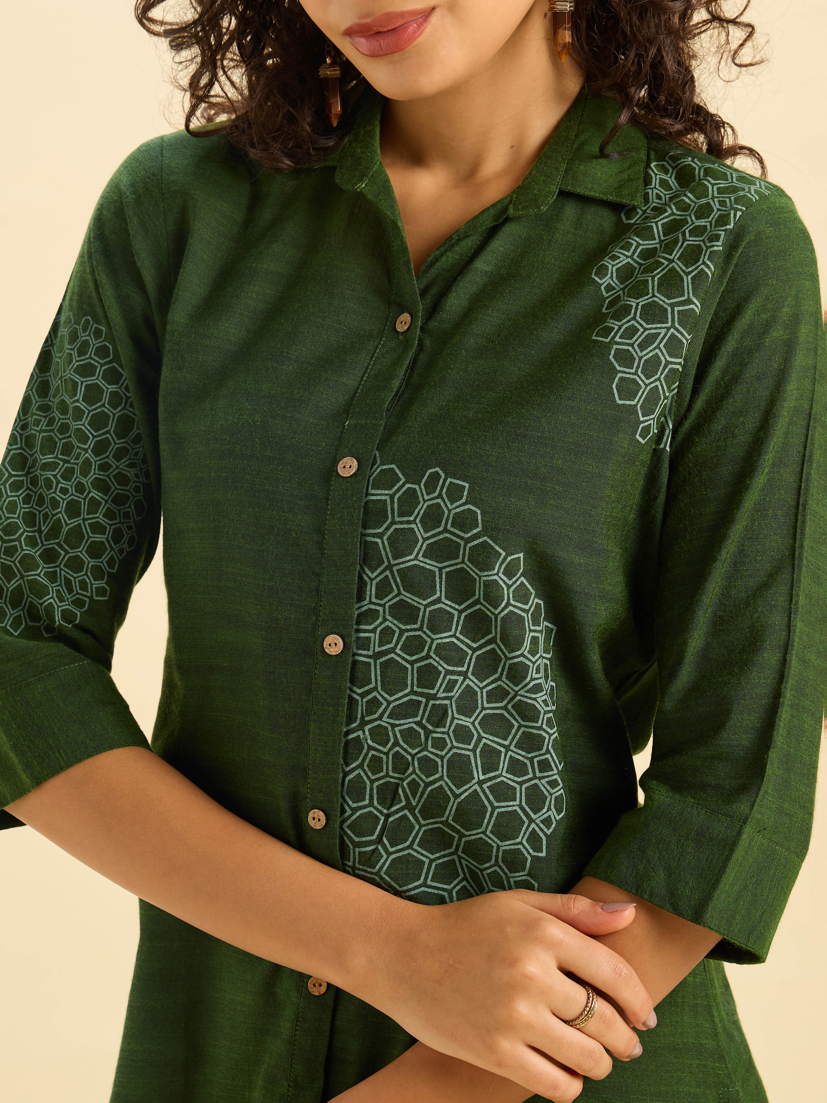Green Cotton Viscose Slited Kurti With Placement Print