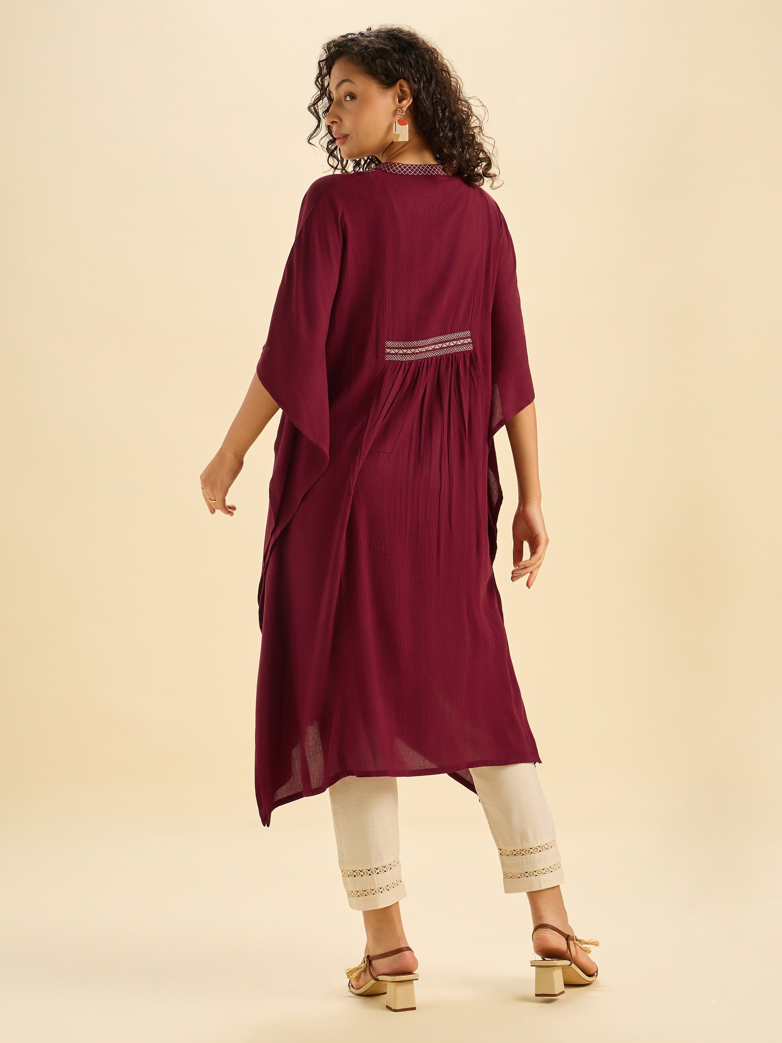 Meroon Wrinkle Viscose Plain Kaftan With Embroidery
