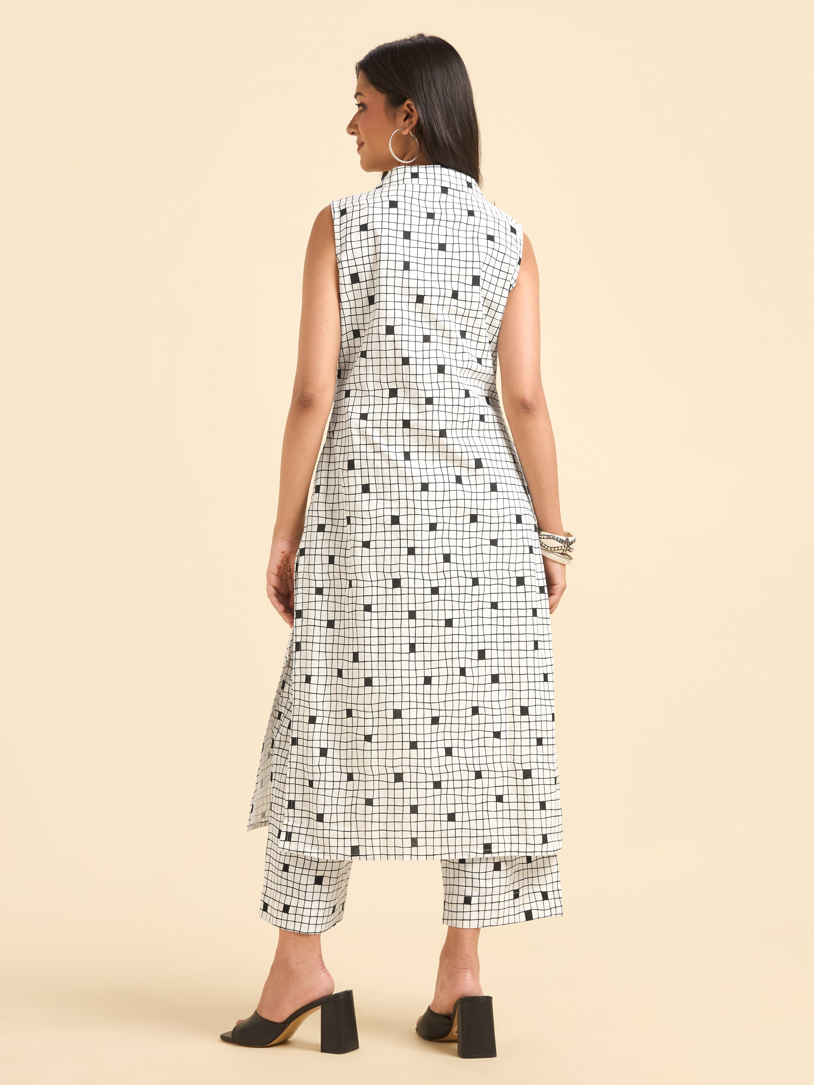 White Black Cotton Flax Slub Printed Kurti Set