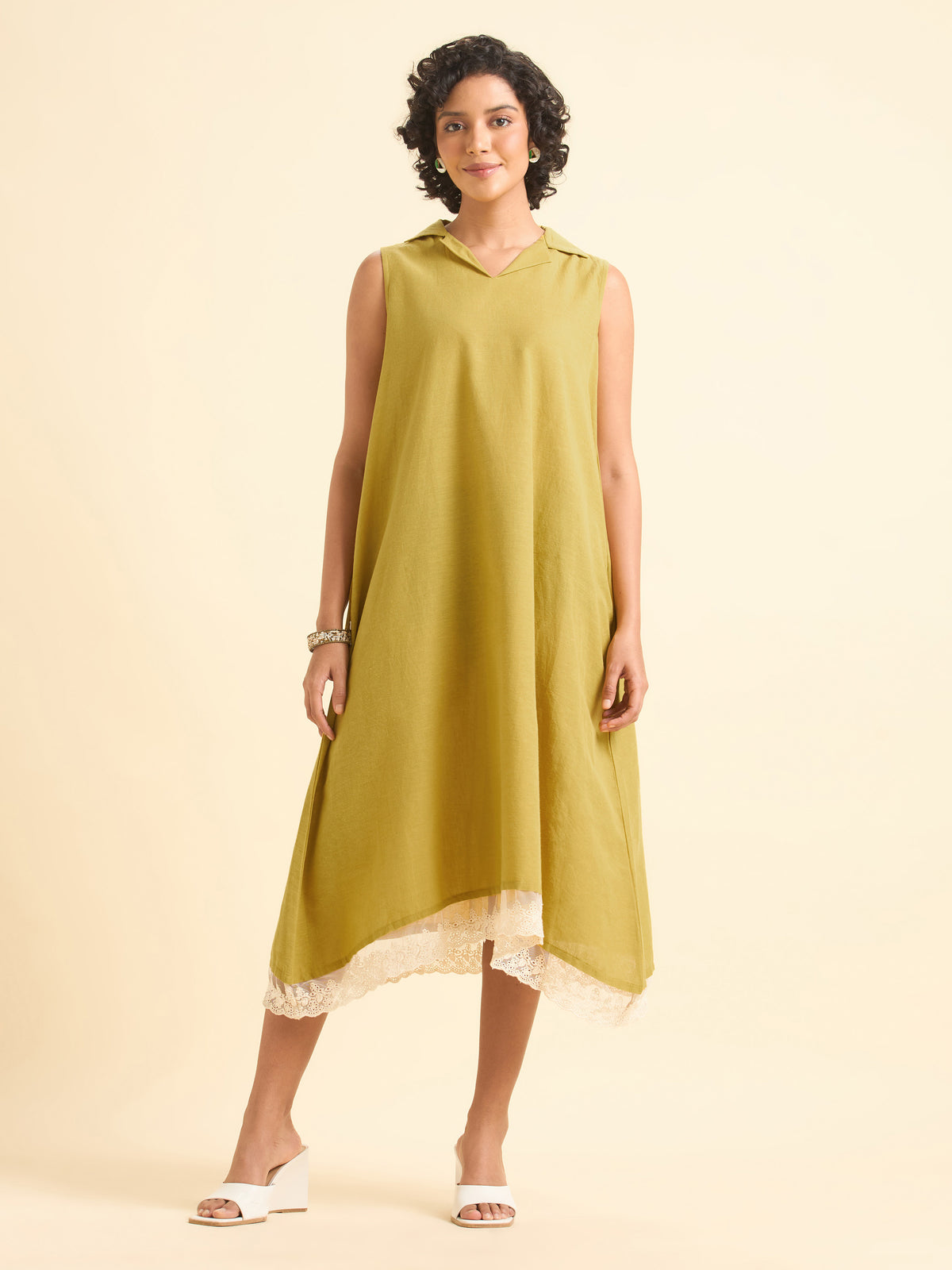 Yellow Cotton Flax Plain Relaxed Fit Kurti With Lace