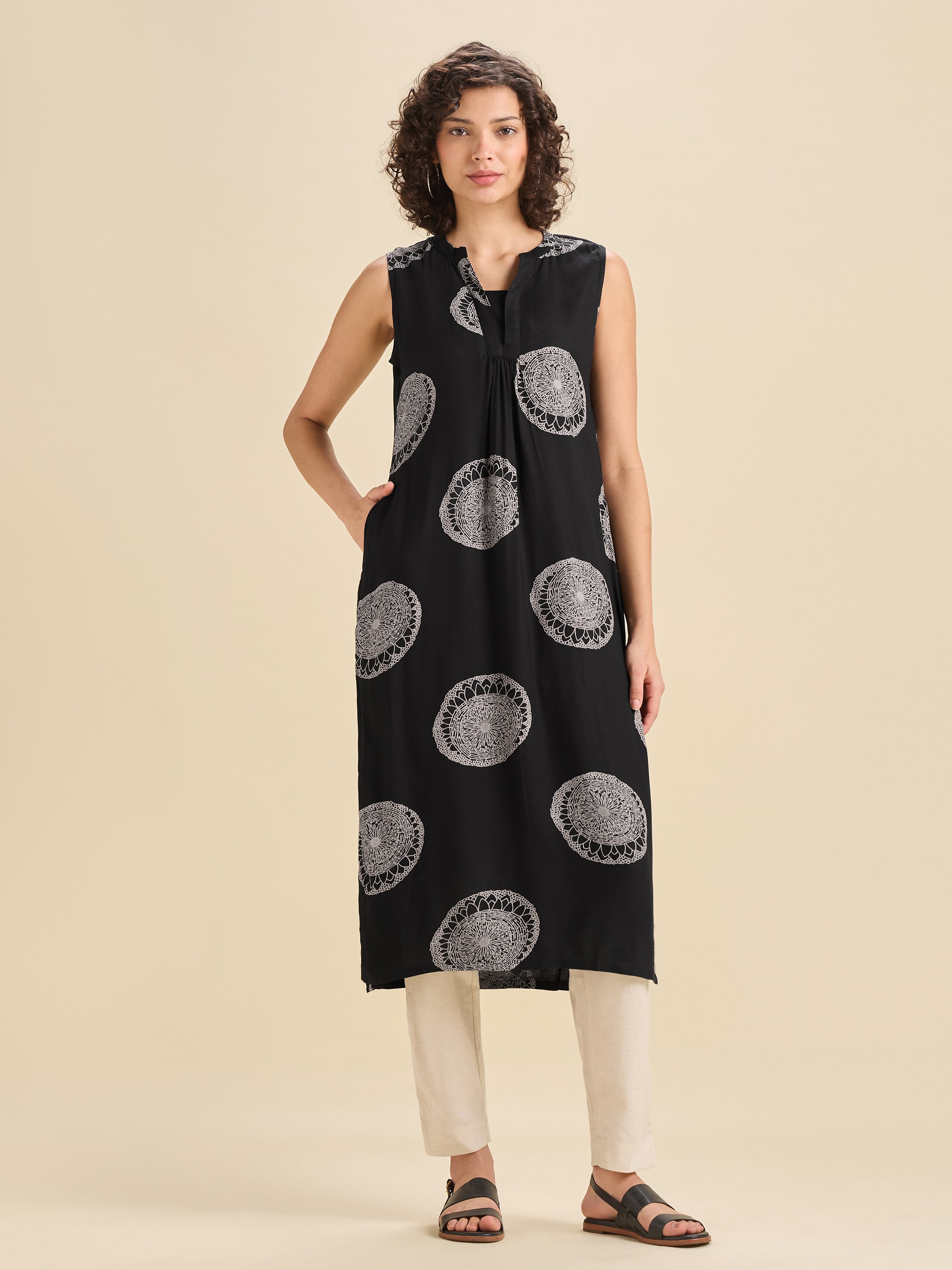 Black And Beige Viscose Printed Slited Sleeveless Kurti With Gathers
