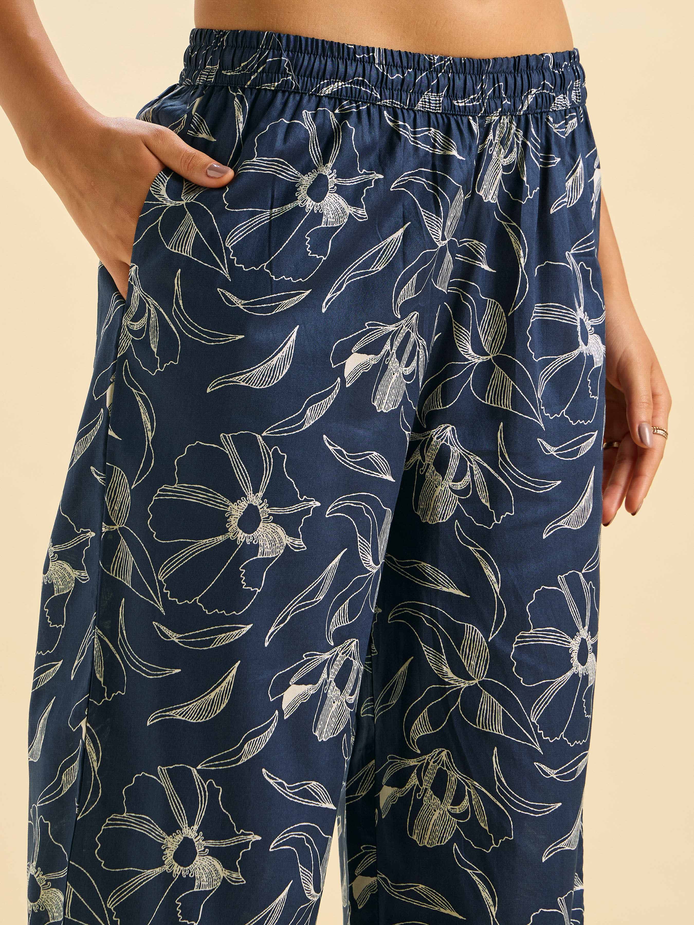 Navy White Cotton Printed Sleeveless Slitted Kurti Set With Lace
