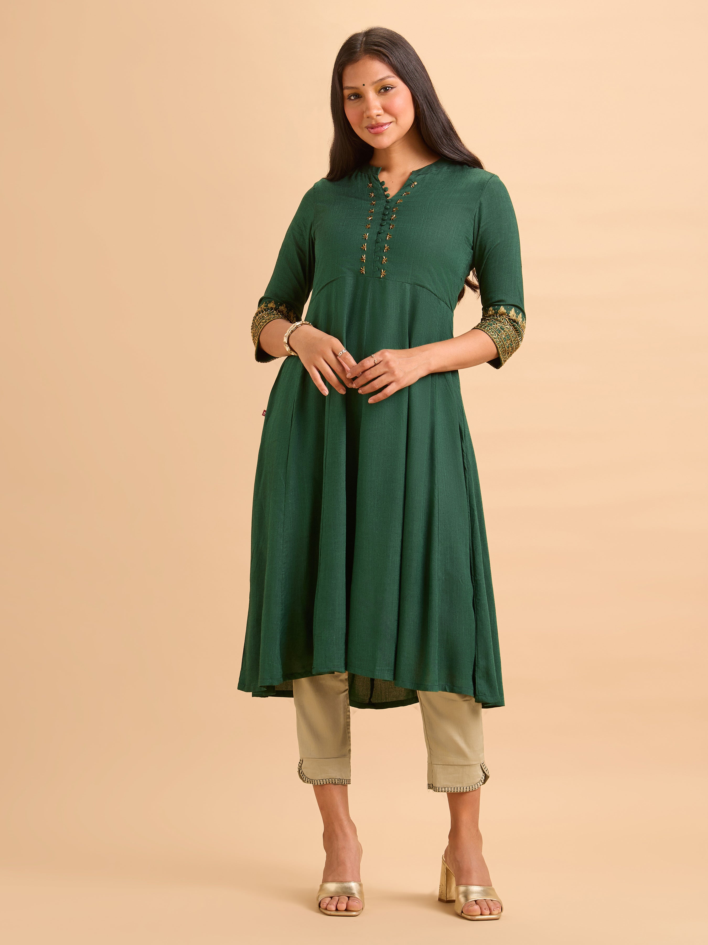 Bottle Green Viscose Kurti And Bottom With Hand Work
