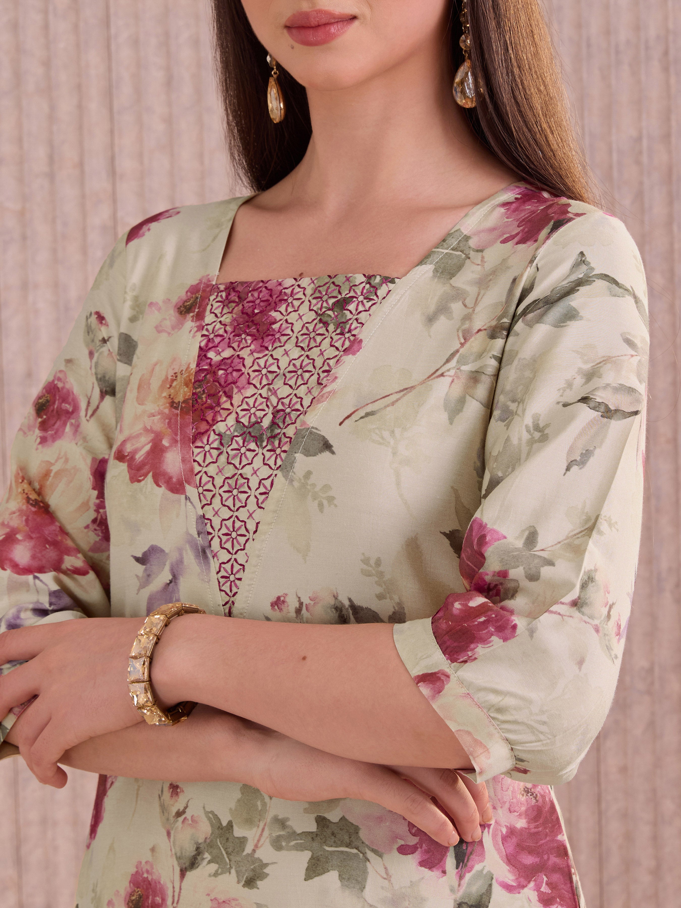 Ivory Viscose Blend Printed Kurti Set With Embroidery