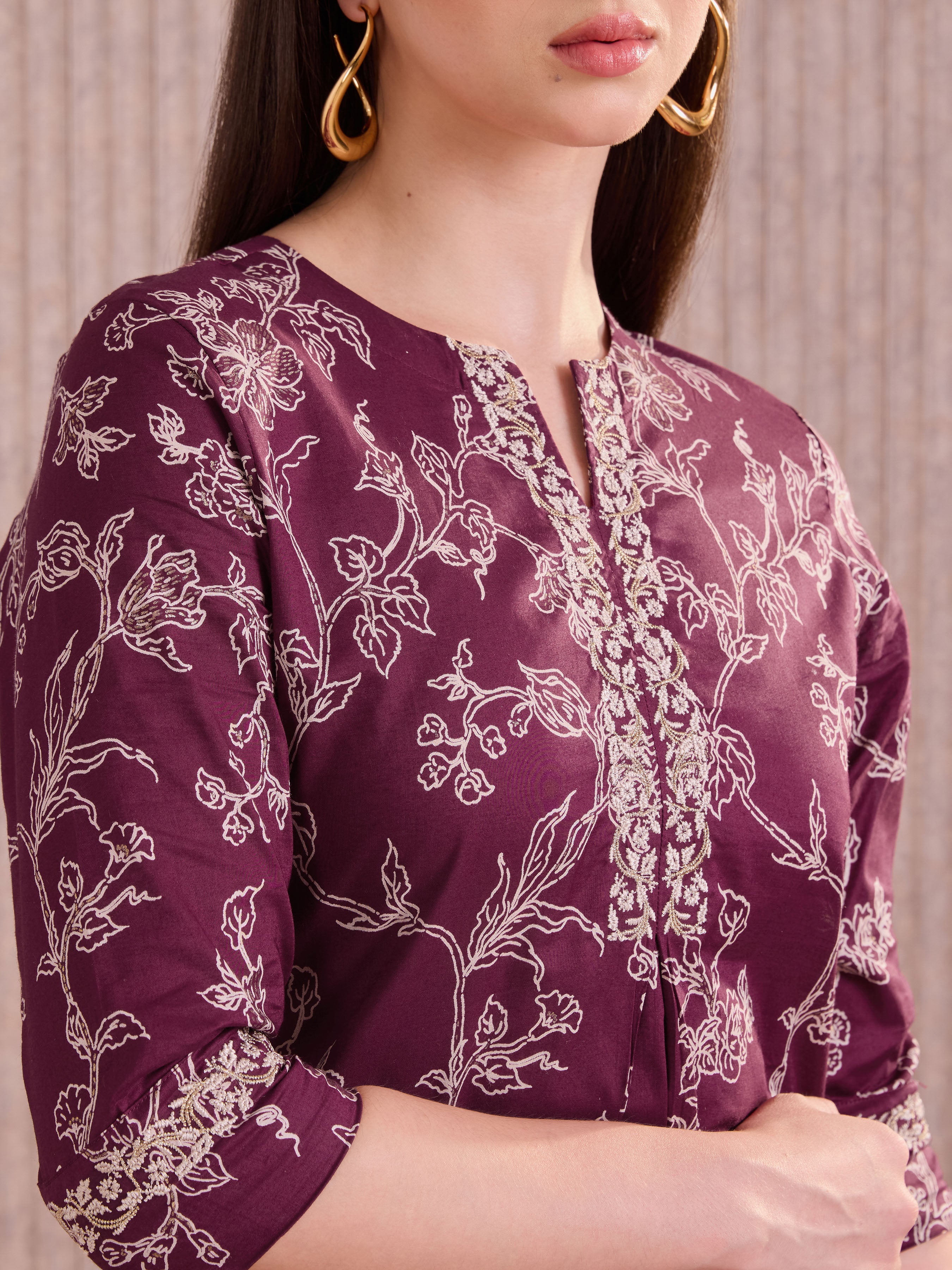 Wine Red Pure Cotton Foil Printed Kuti With Embroidery
