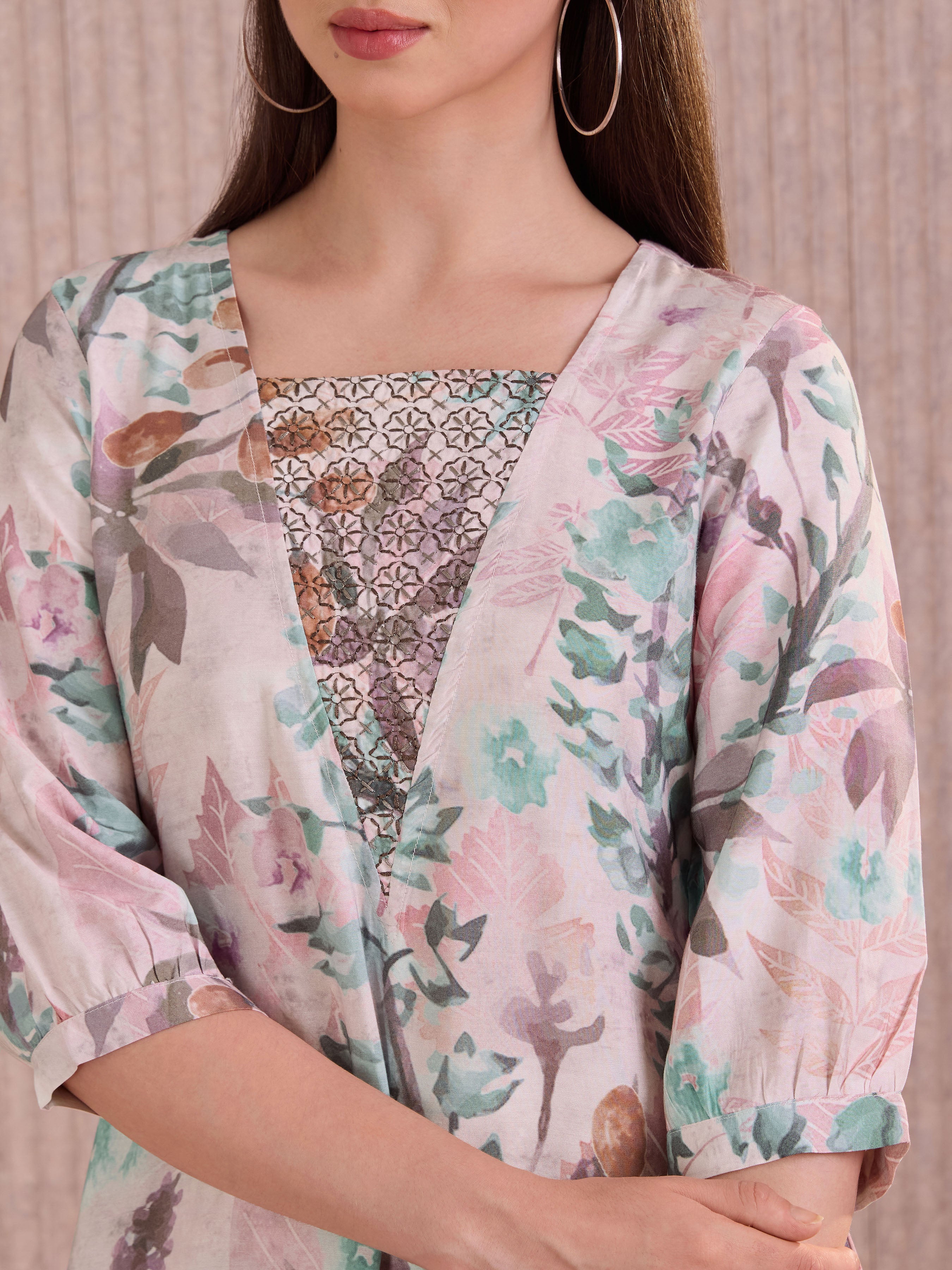 Pink Viscose Blend Floral Printed Kurti Set With Embroidery
