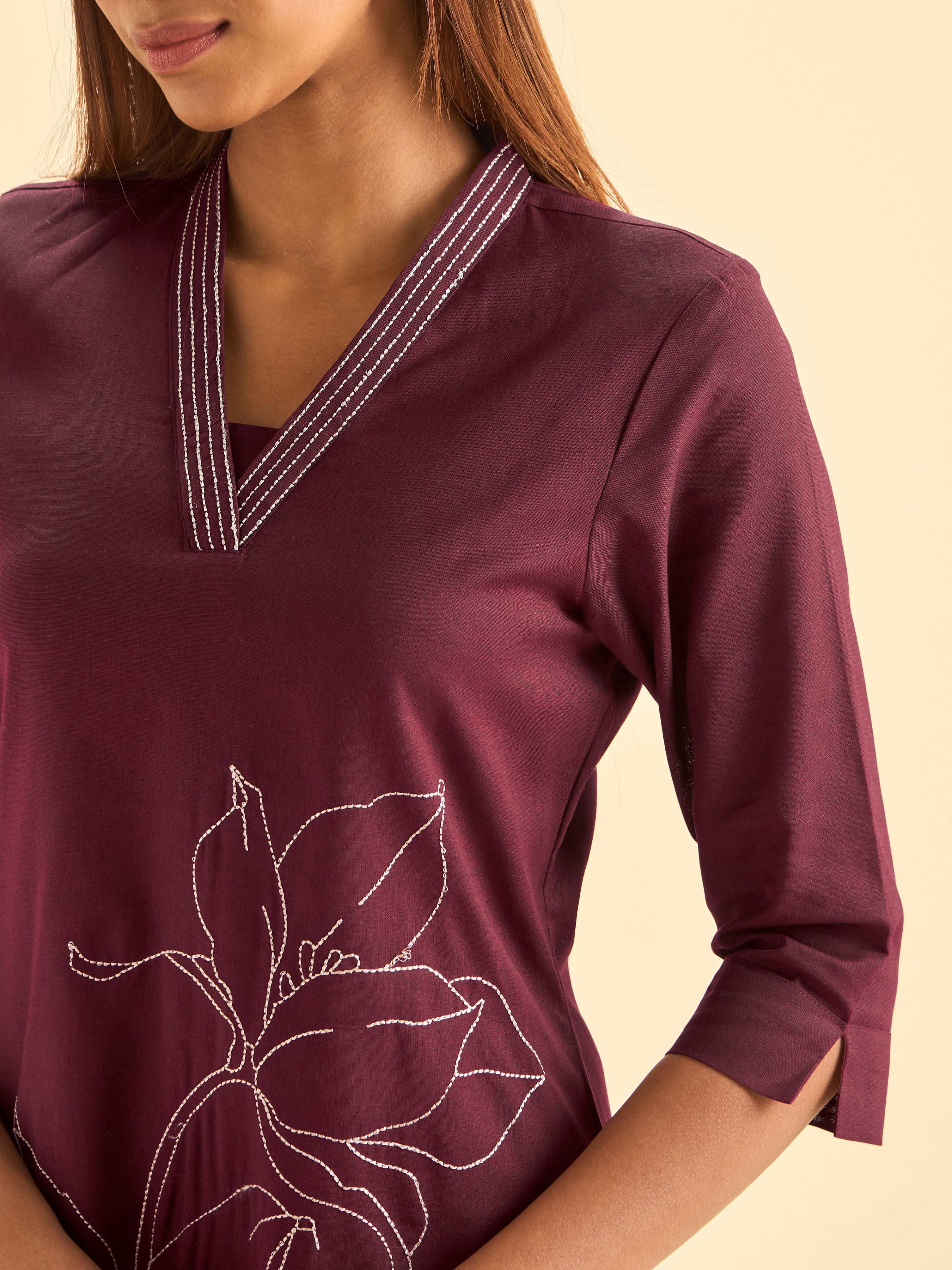 Meroon Cotton Flax Slit Kurta Set With Embroidery