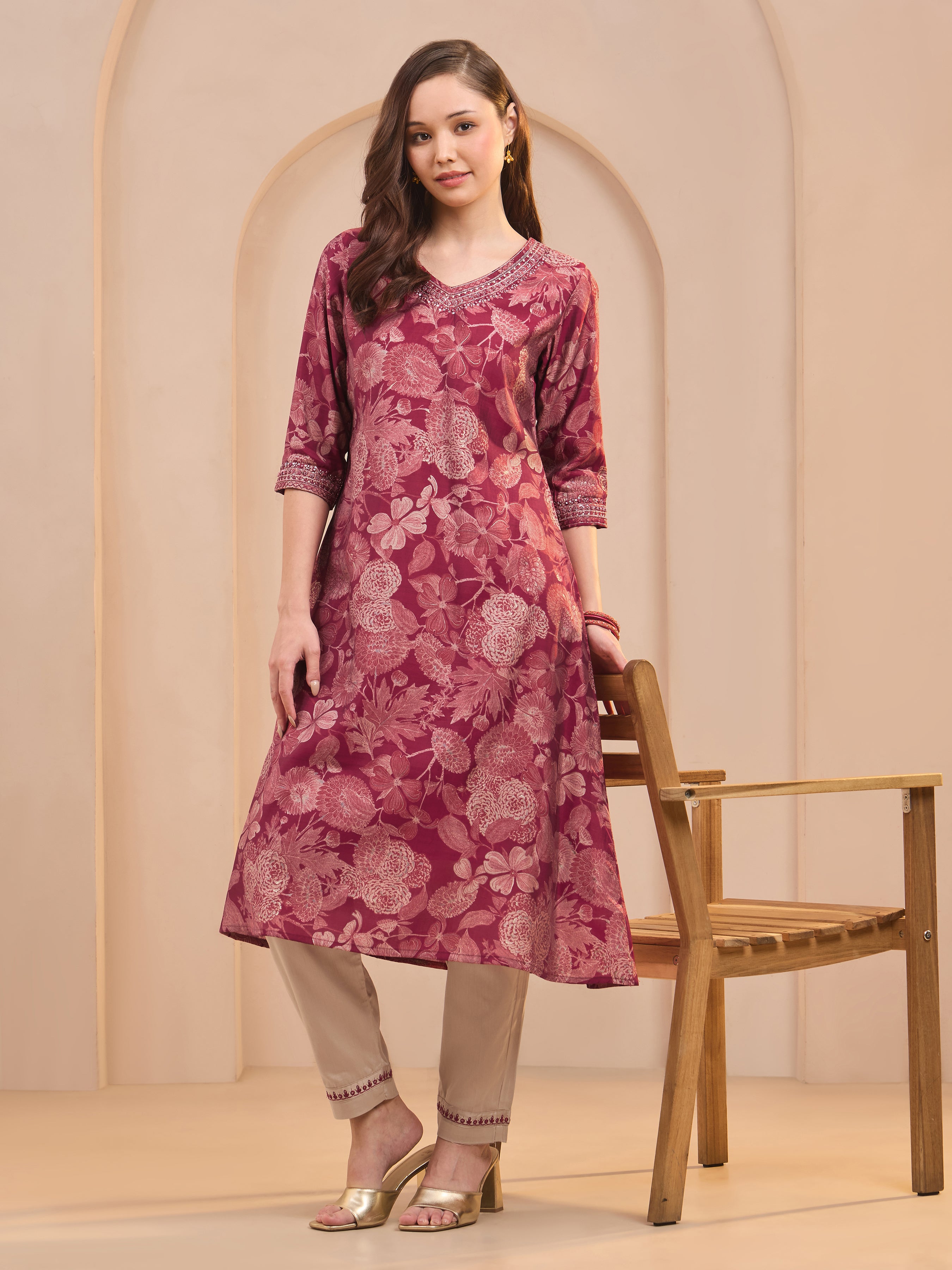 Majenta Modal Chanderi Floral Printed Kurti Set With Hand Work