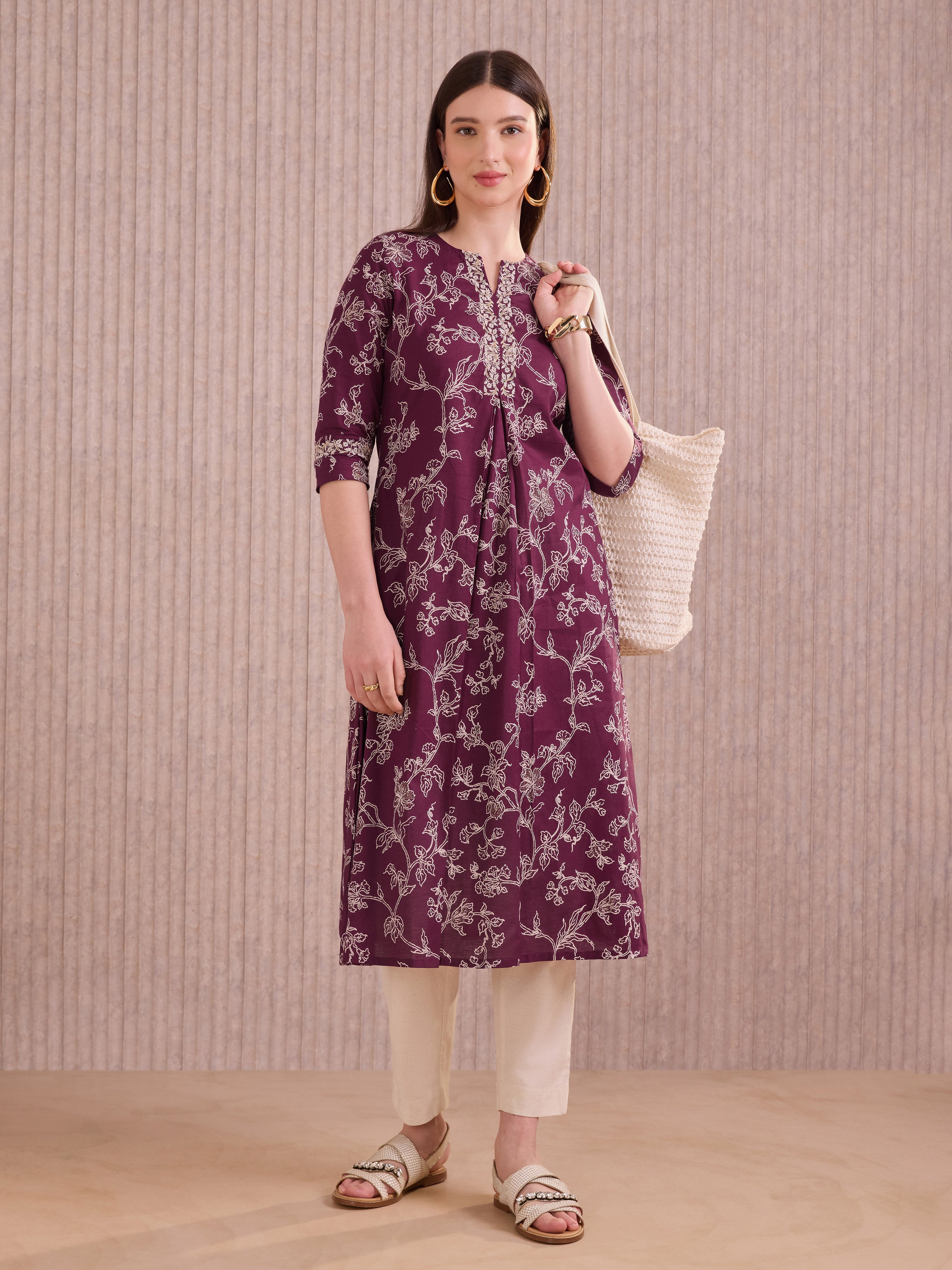Wine Red Pure Cotton Foil Printed Kuti With Embroidery