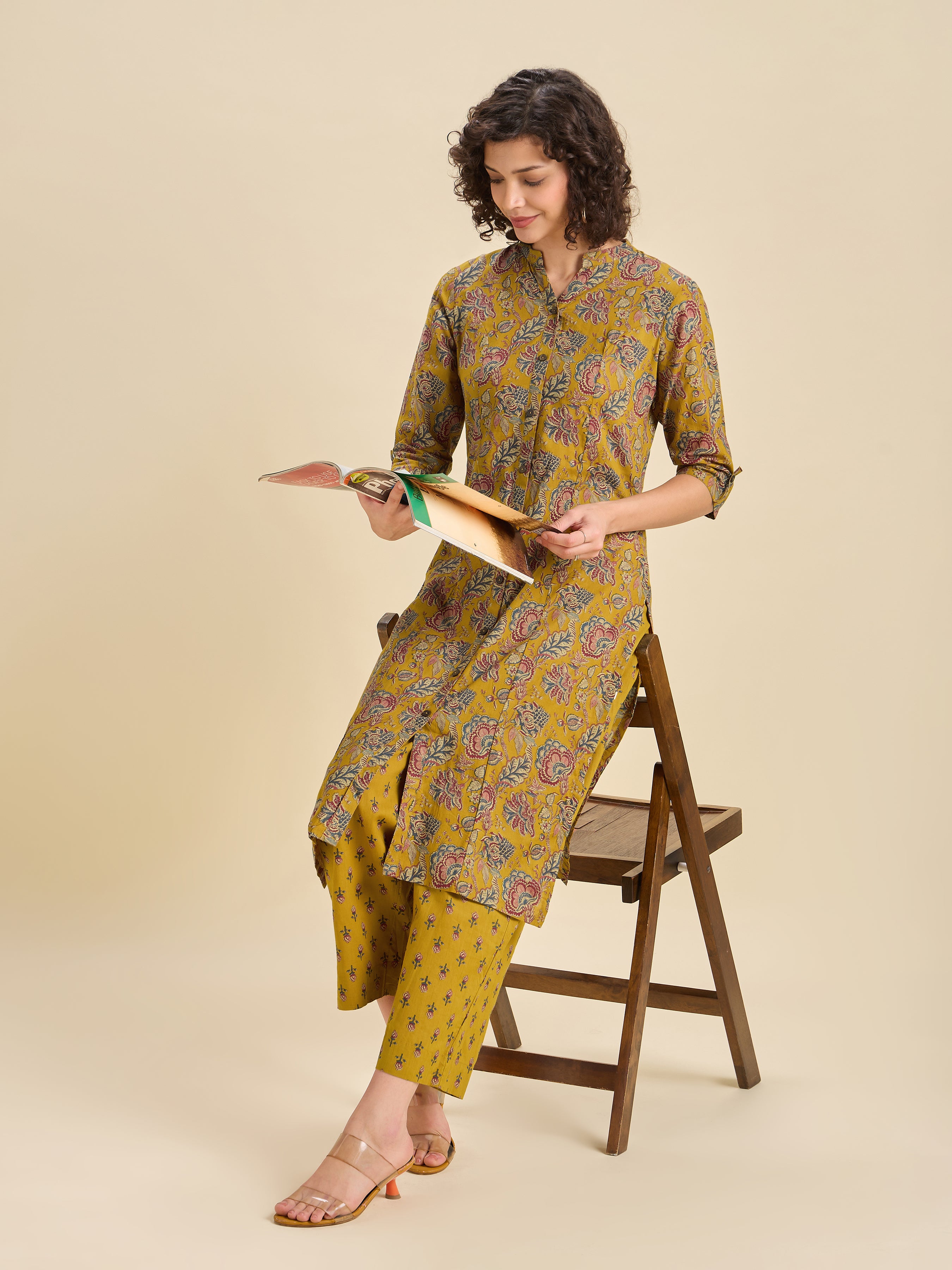 Multi Colour Pure Cotton Printed Slited Kurti Set With Princess Cut