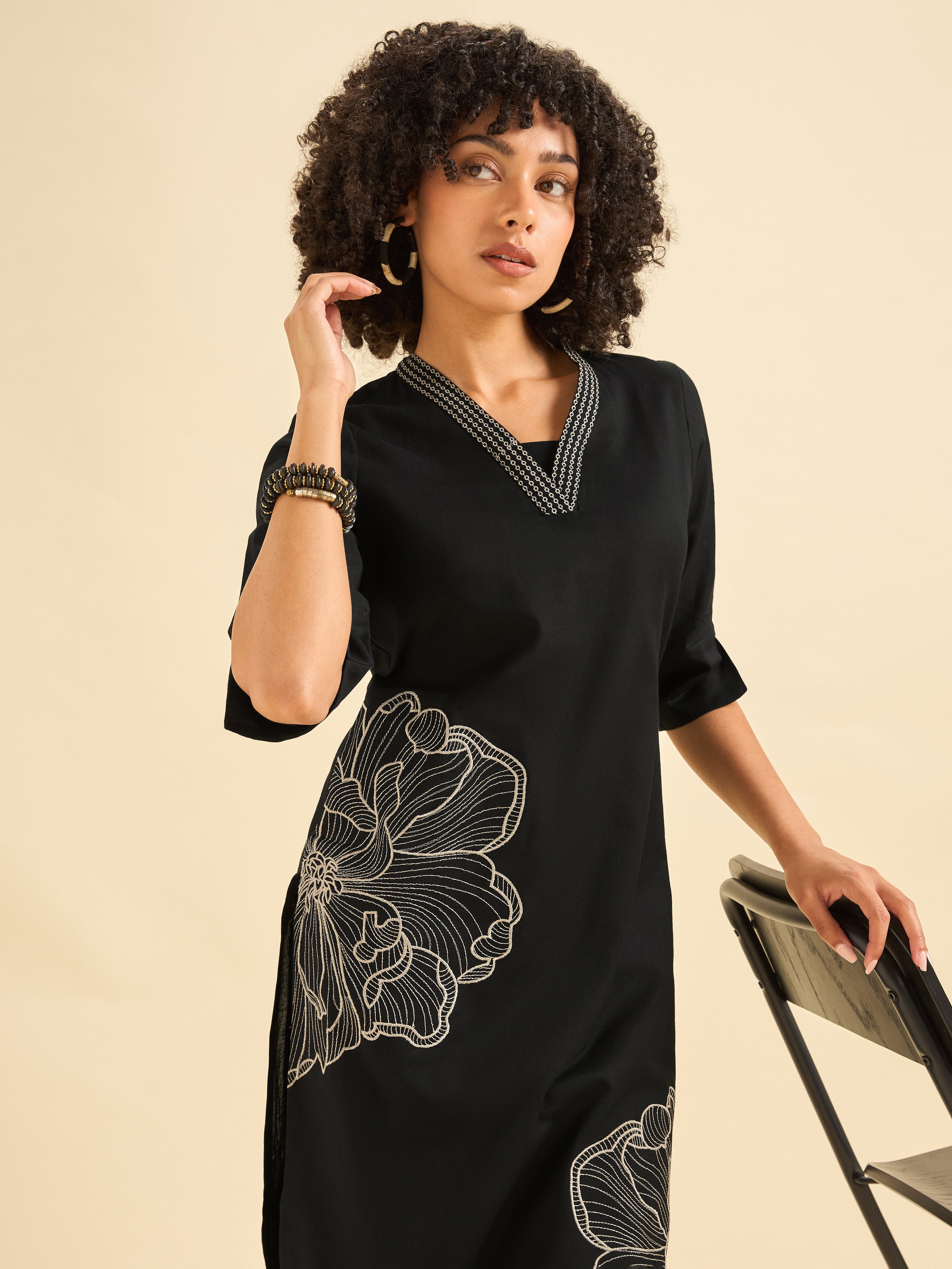 Black Cotton Flax Slit Kurti Set With Embroidery