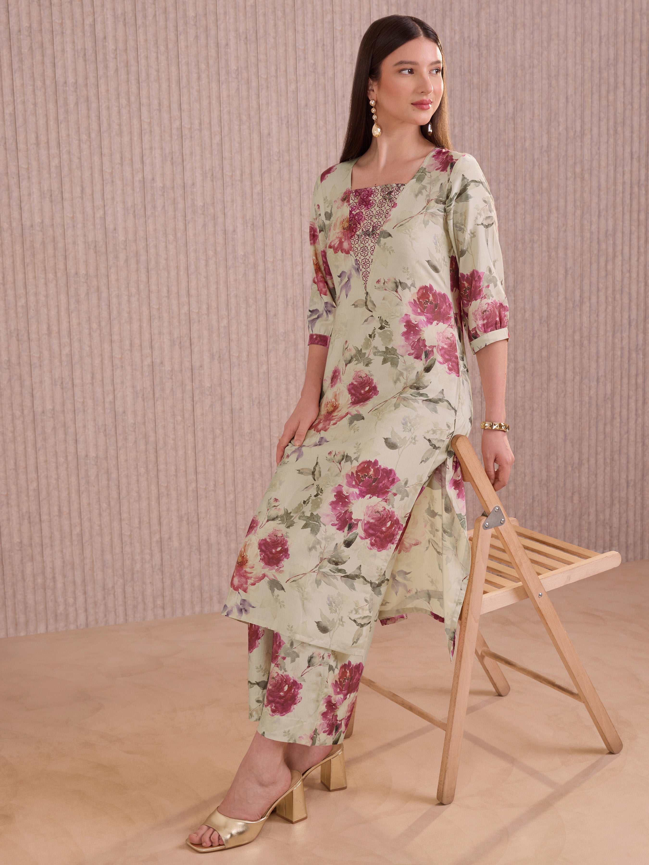 Ivory Viscose Blend Printed Kurti Set With Embroidery
