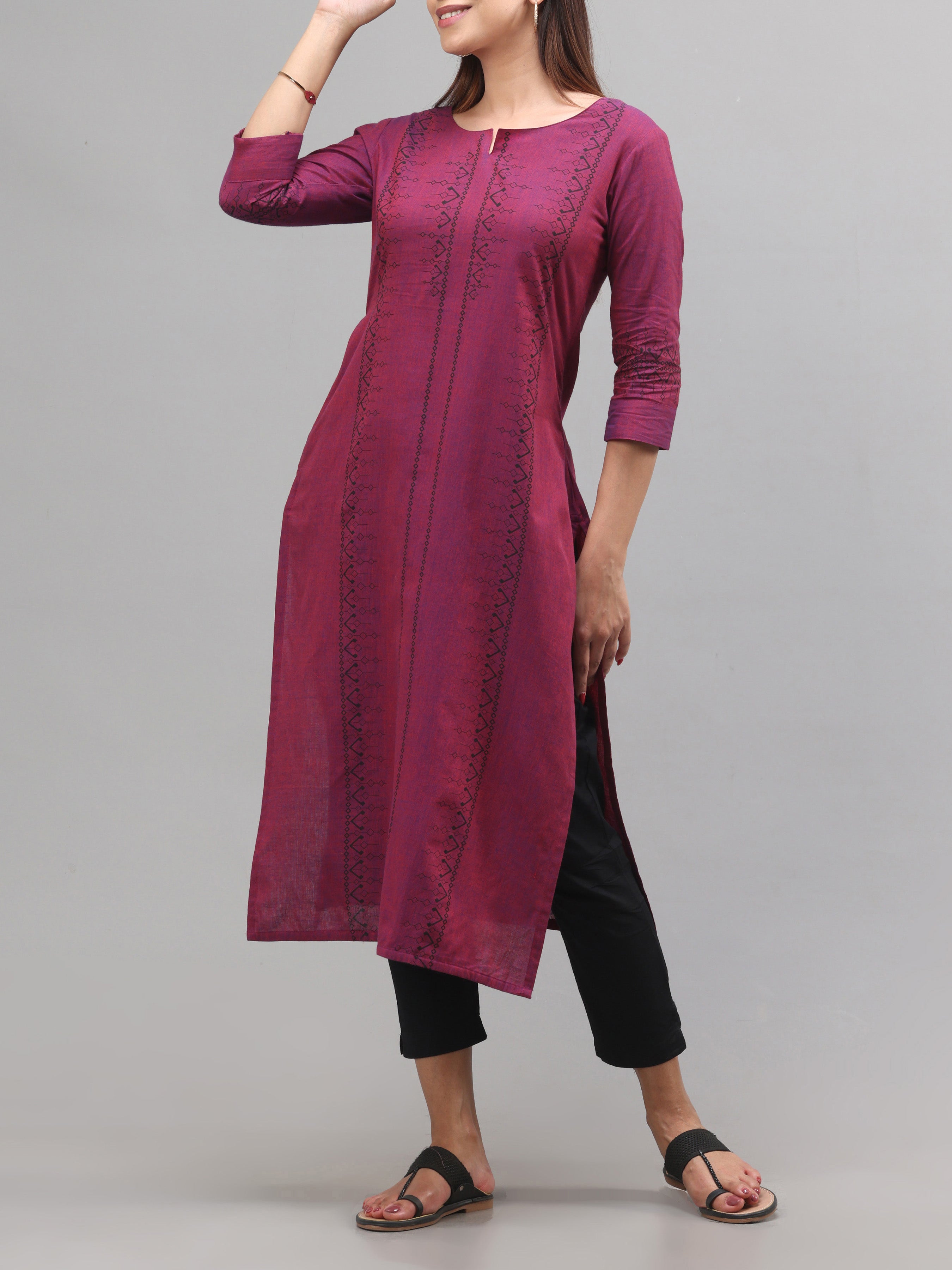 Majenta Pure Cotton Kurti With Print