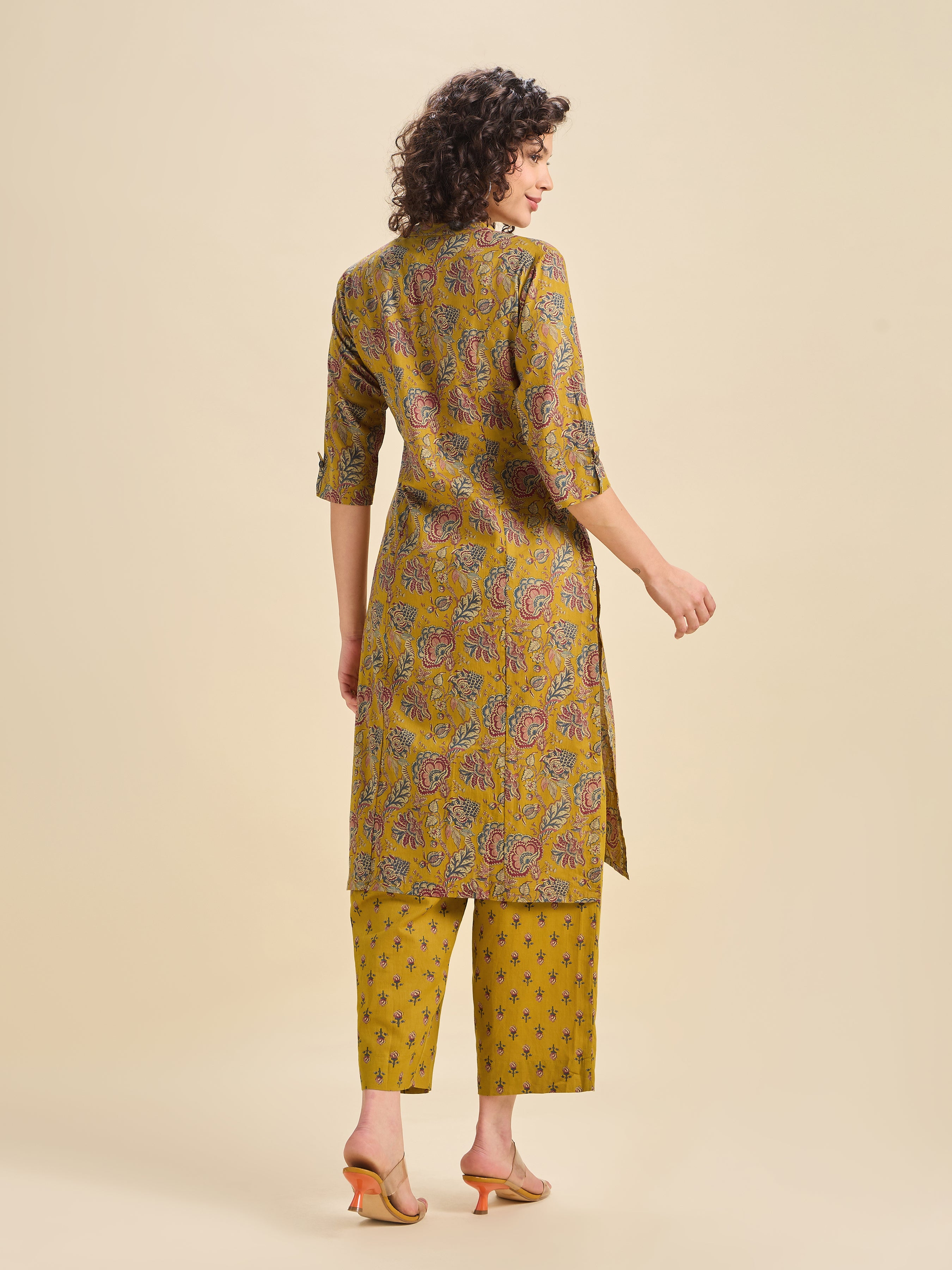 Multi Colour Pure Cotton Printed Slited Kurti Set With Princess Cut