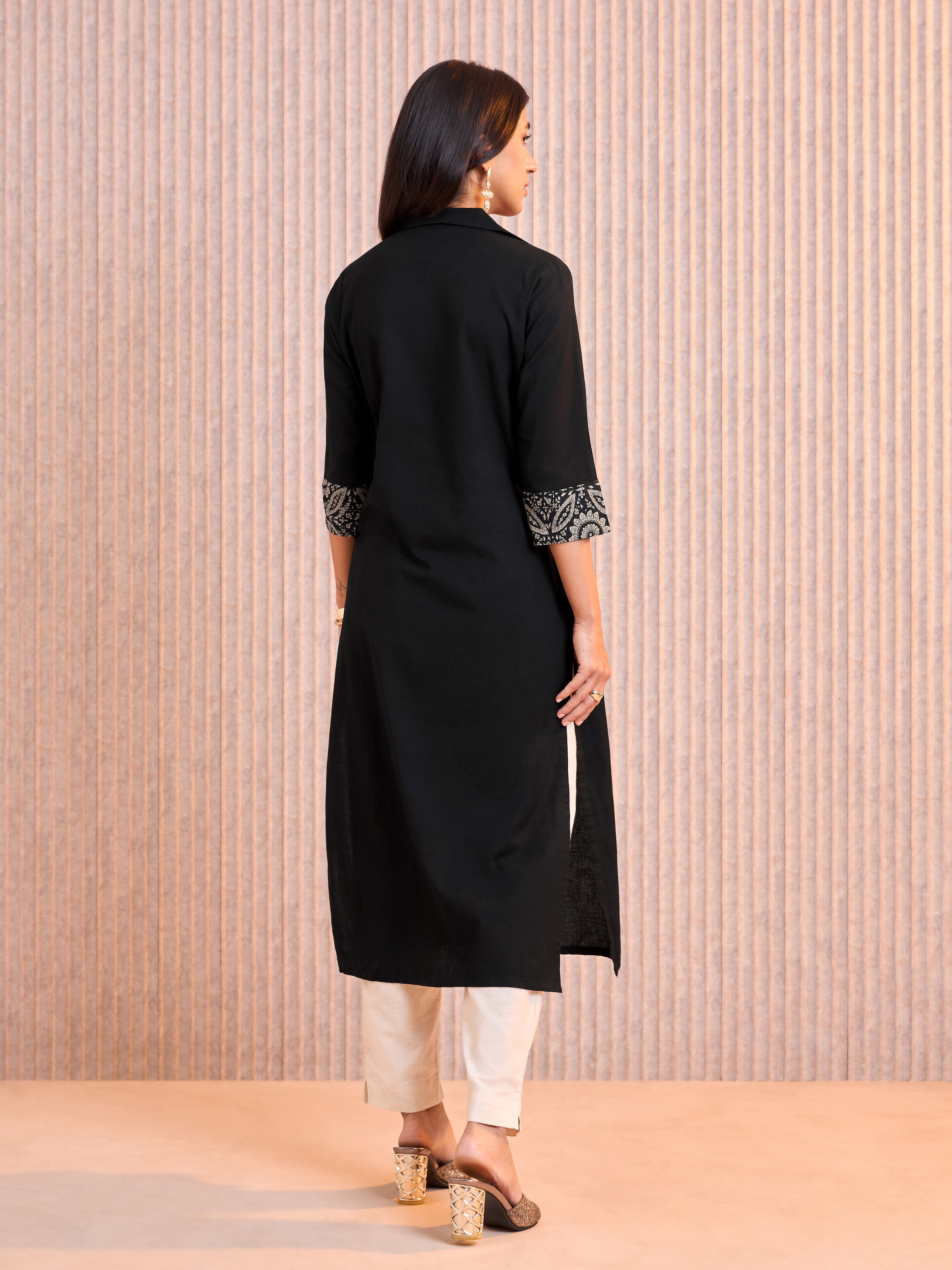 Black Cotton Flax Plain Slitted Kurti With Minimal Print