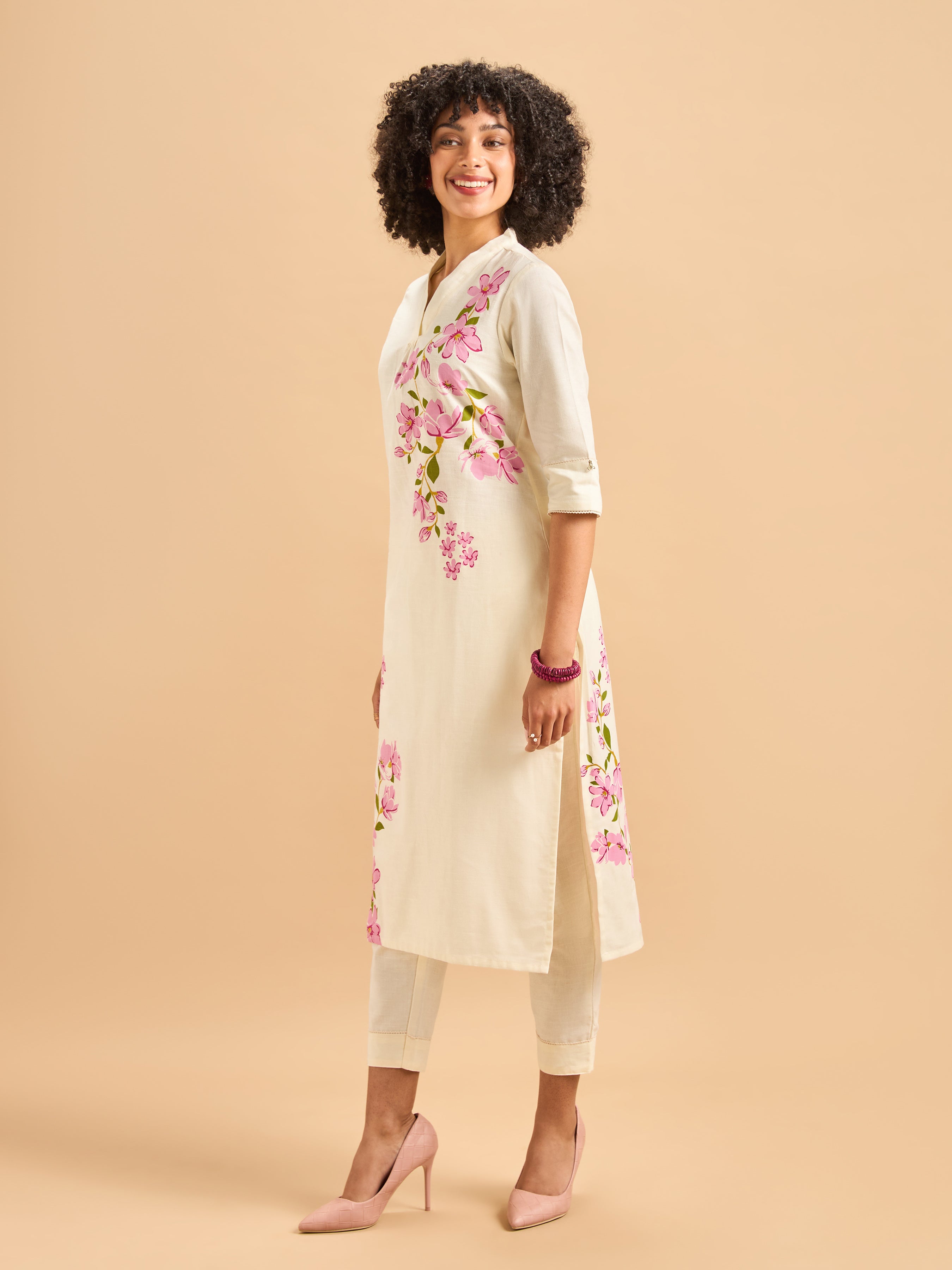 Ivory Cotton Flax Slub Kurti Set With Placement Print
