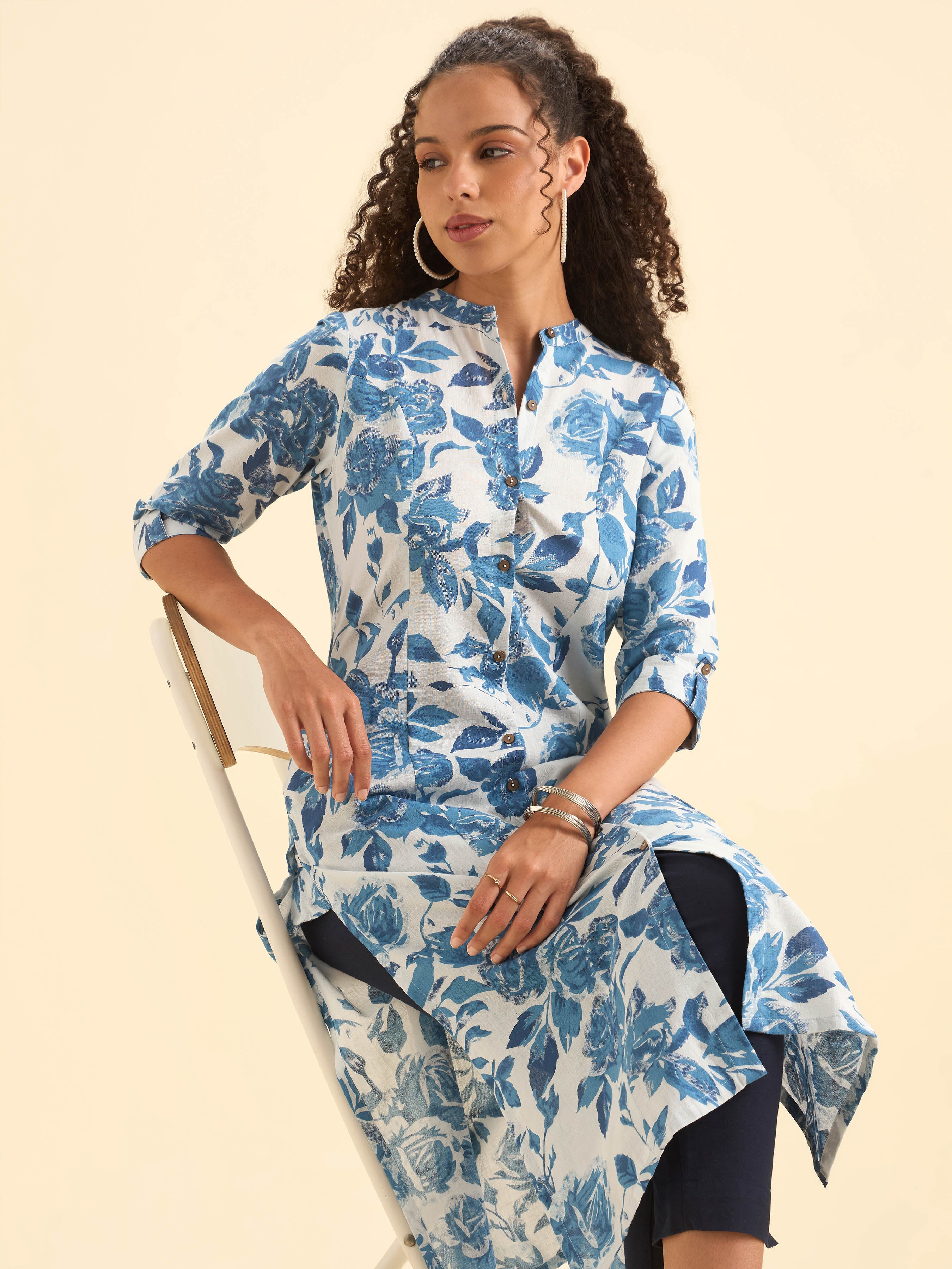 White Blue Colour Cotton Flax Printed Slit Kurti With Placket