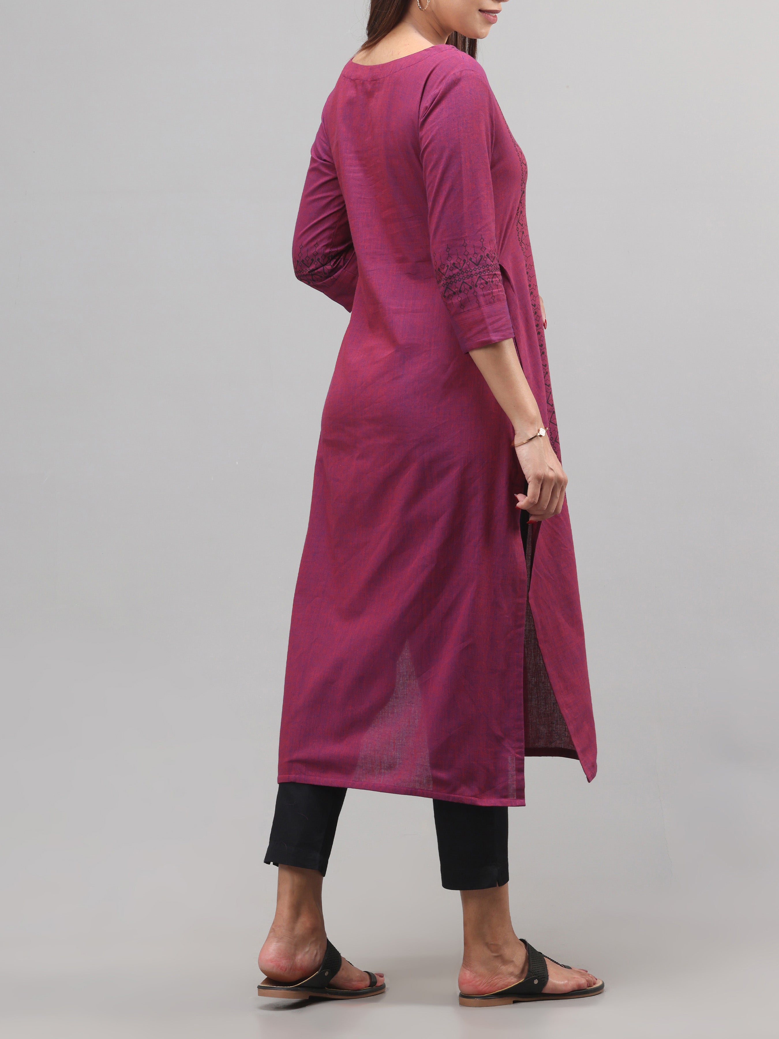 Majenta Pure Cotton Kurti With Print