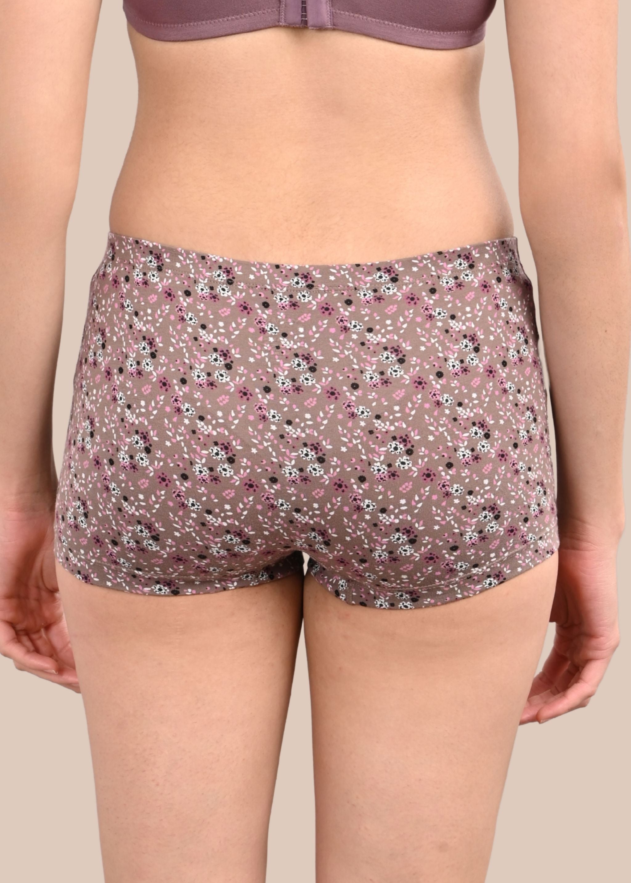 Ella : Stretchable Inner Elastic Shorty