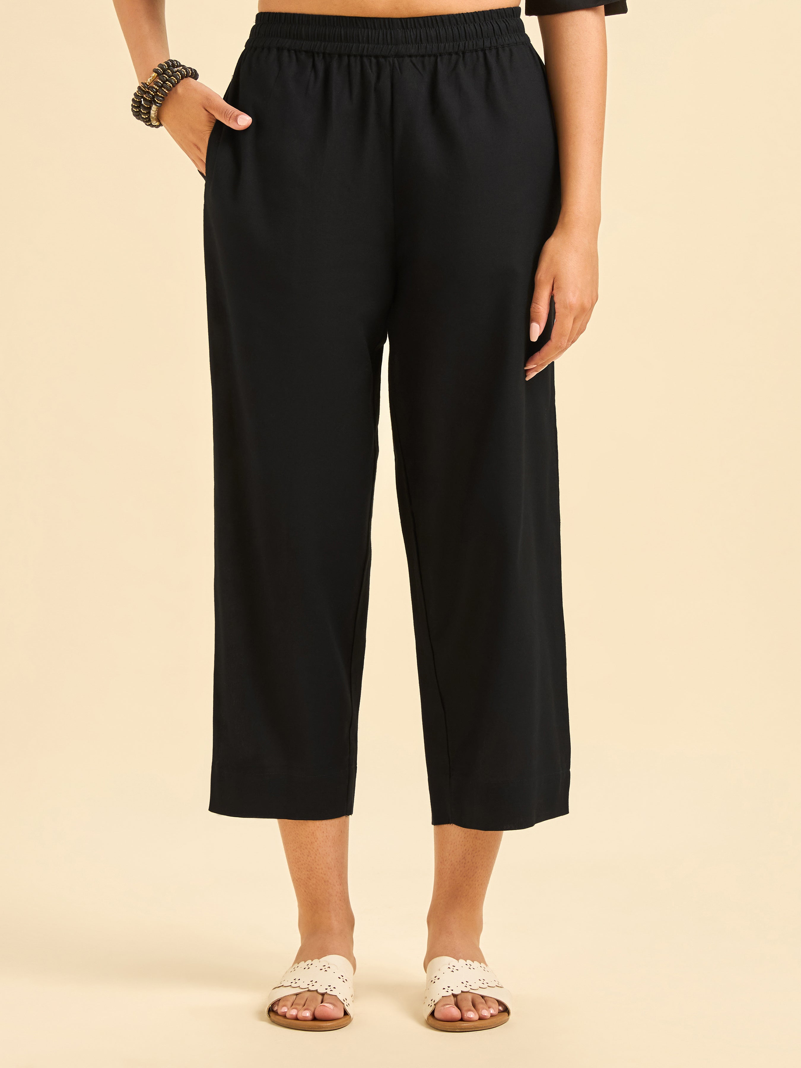 Black Cotton Flax Slit Kurta Set With Embroidery