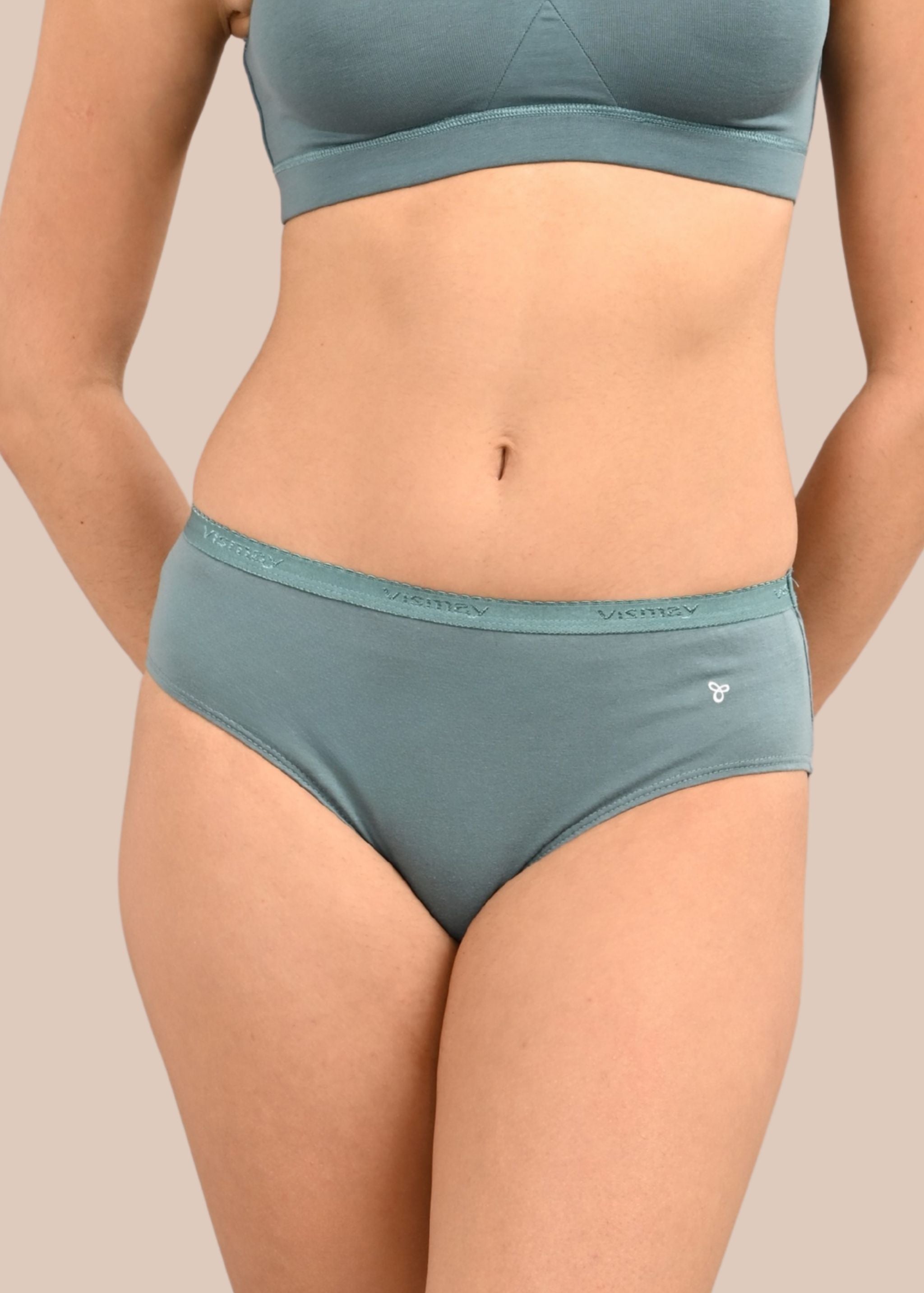 Nivia: Solid Outer Elastic Hipster Panty