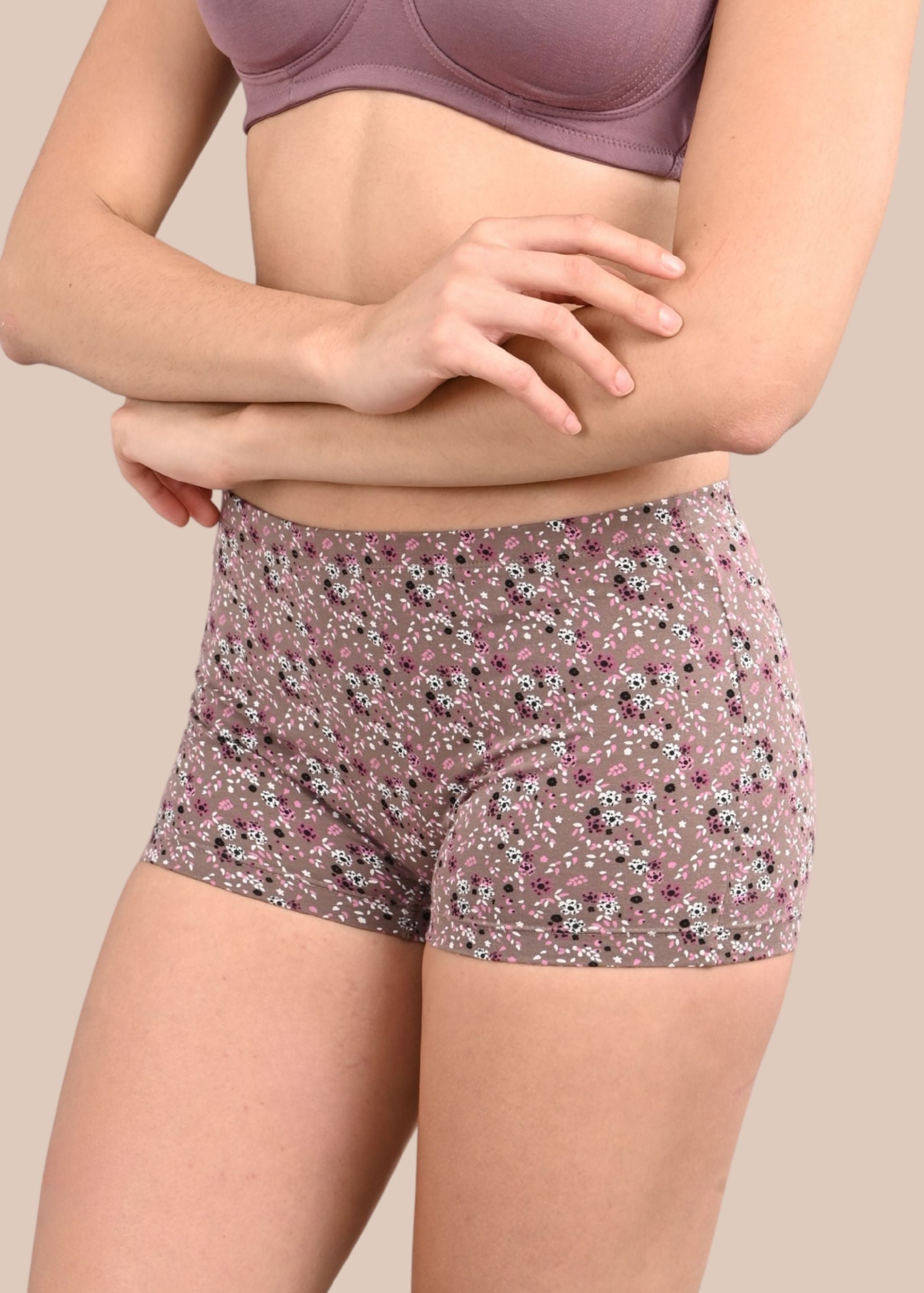 Ella : Stretchable Inner Elastic Shorty