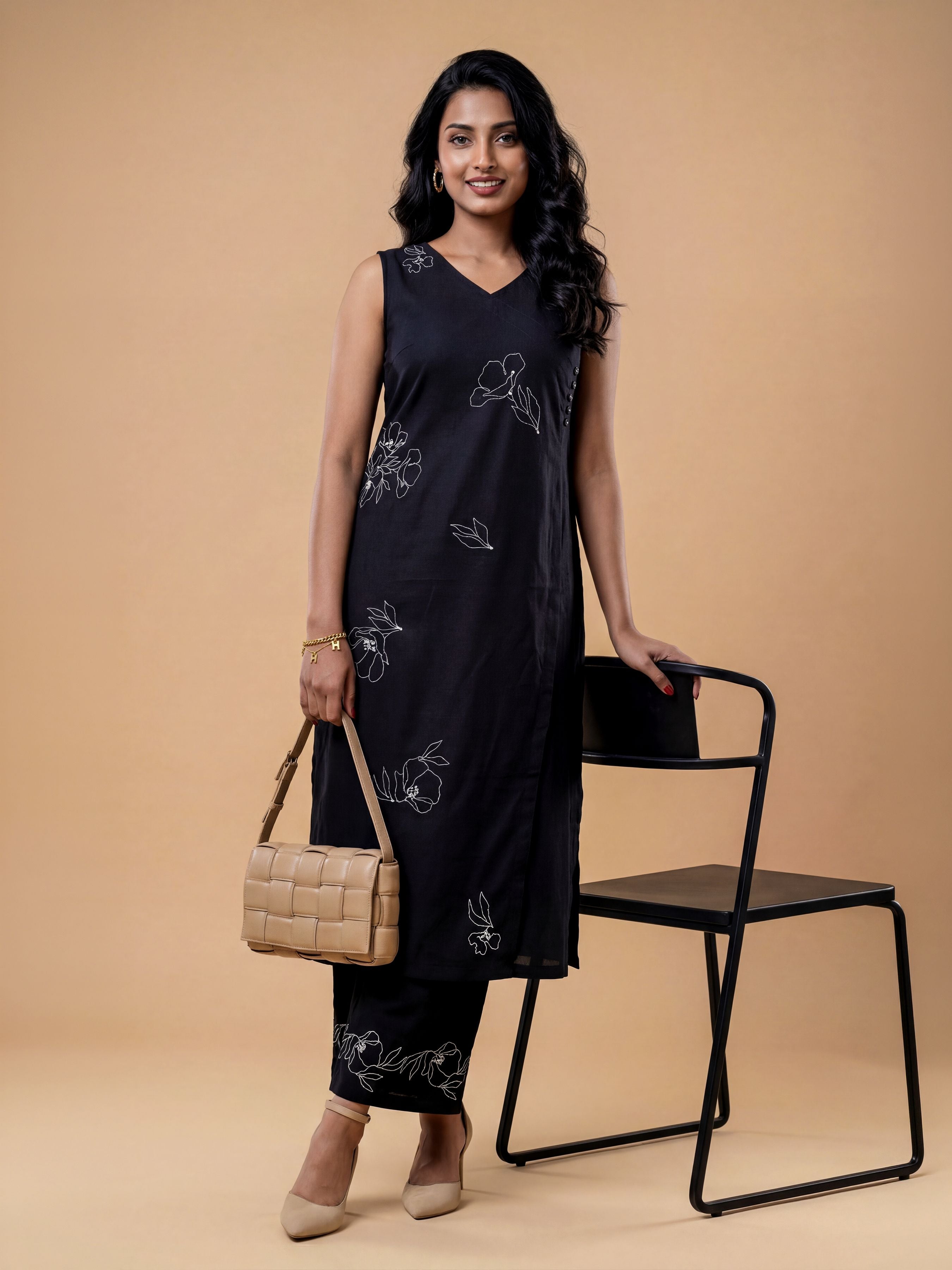 Black Viscose Slitted Kurti And Bottom Set With Embroidery
