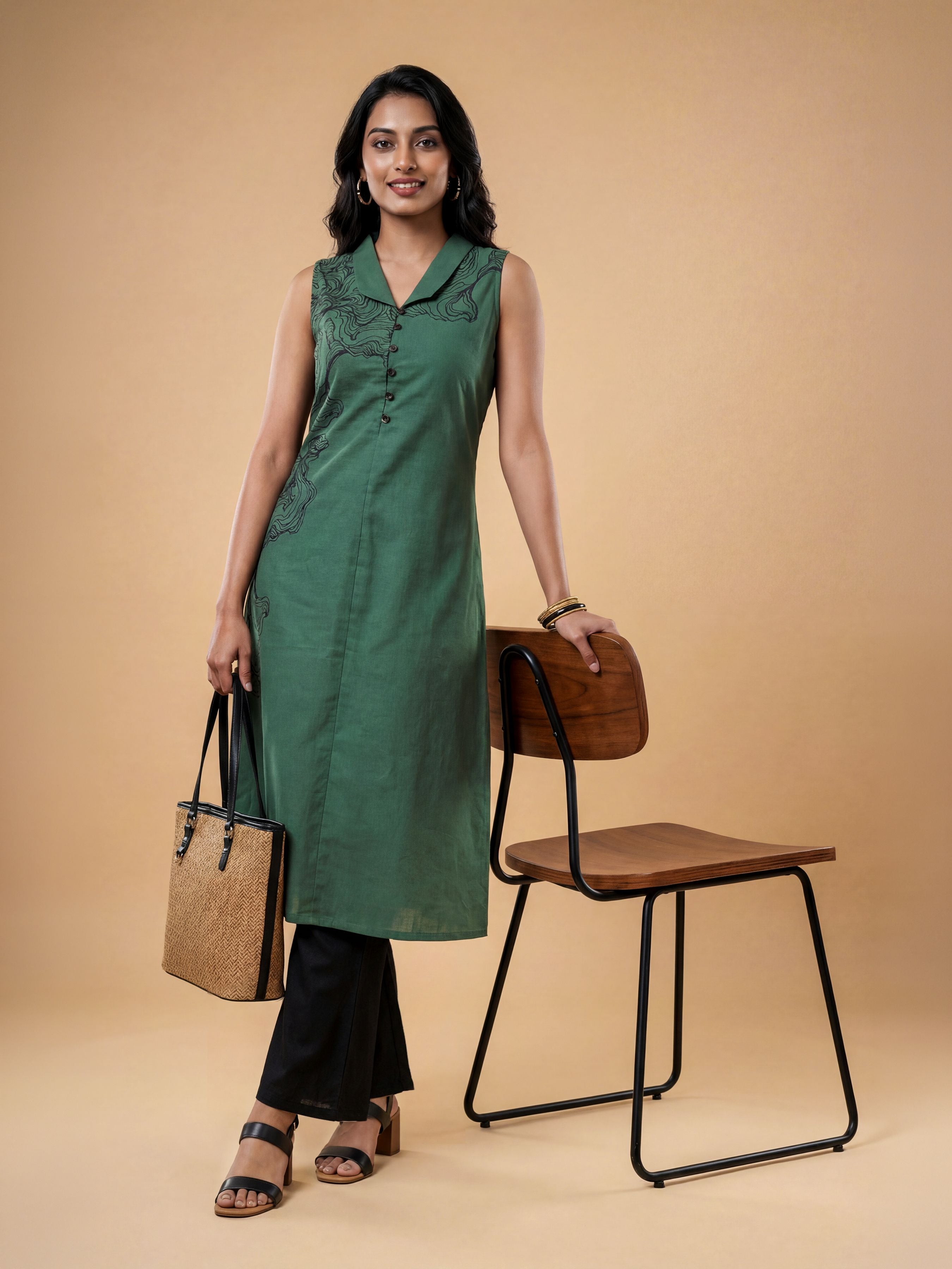 Green Cotton Flax Plain Flared Sleeveless Kurti With Placement Print