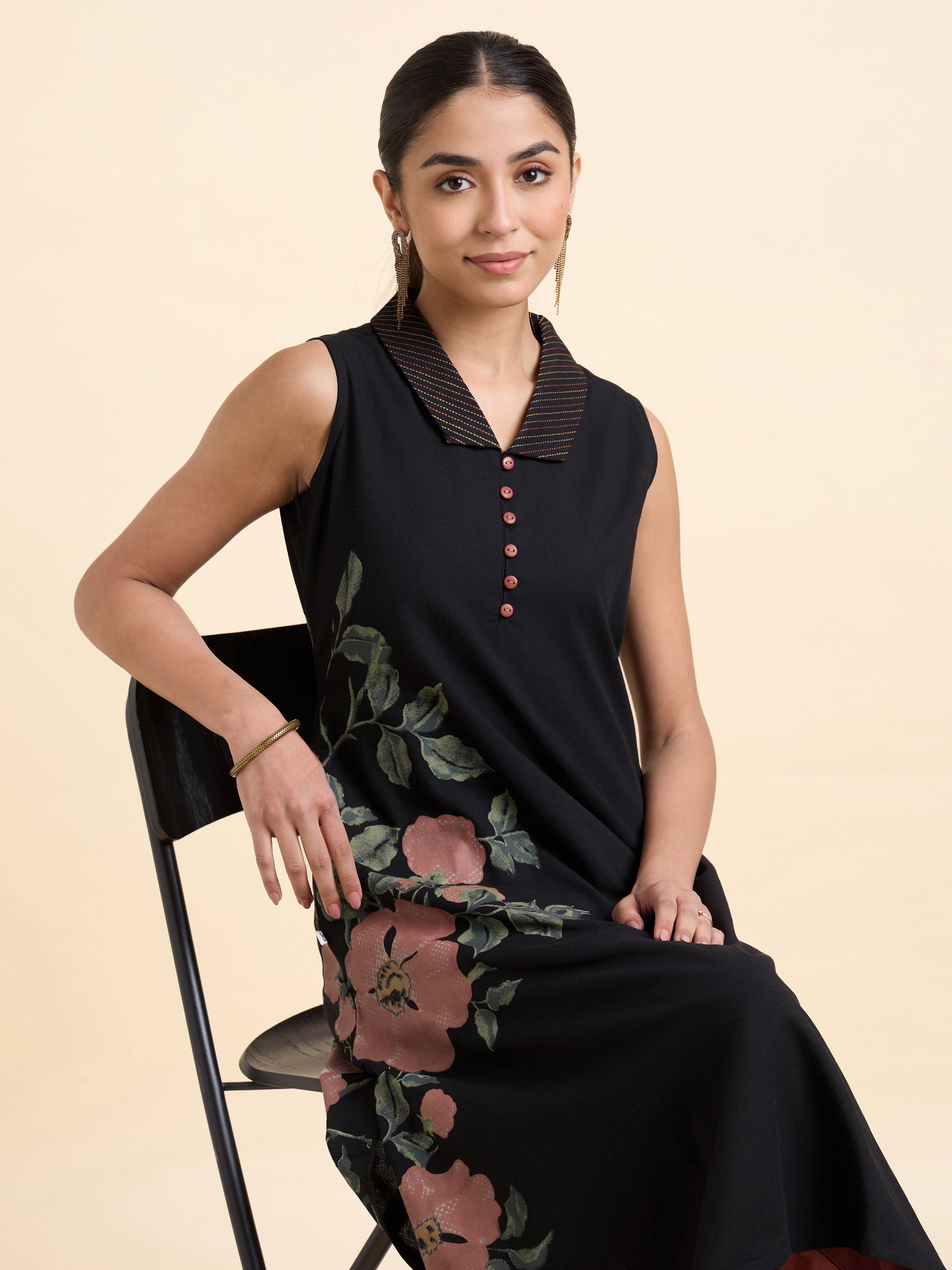 Black Colour Cotton Flax Slub Plain Flared Kurti Set With Placement Print