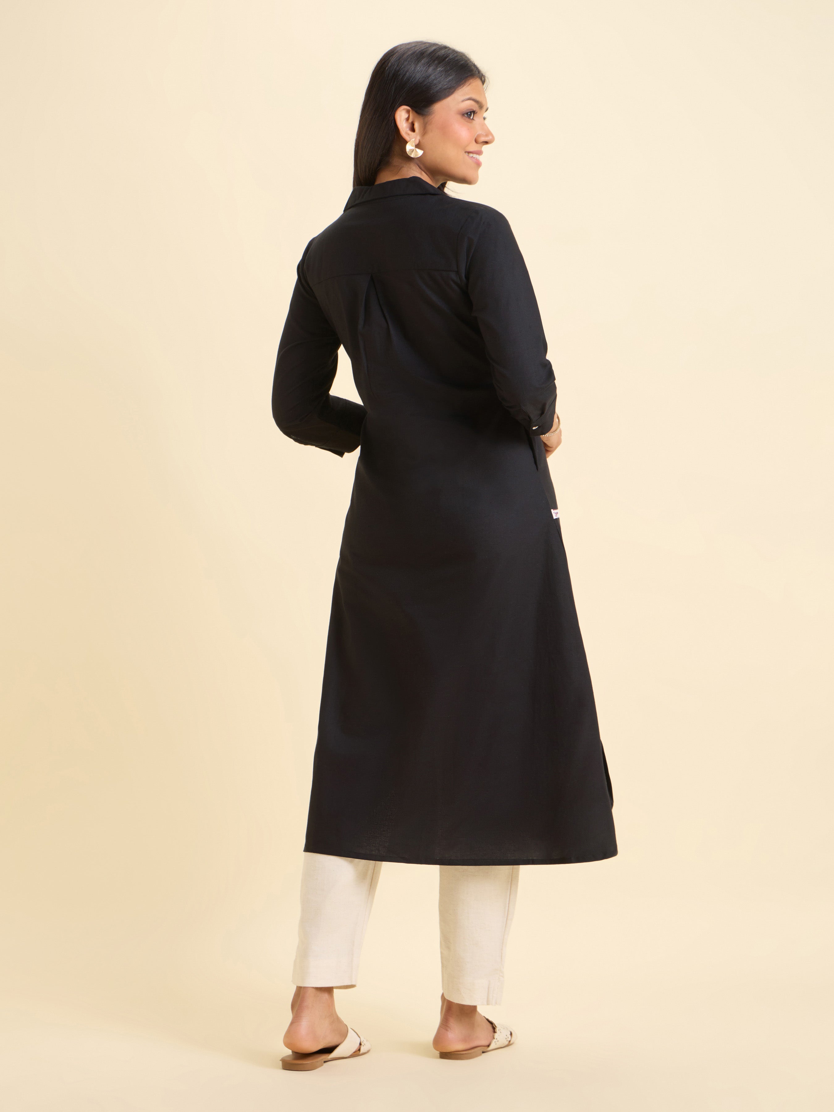 Black Cotton Flax Plain Flared Kurti With Curved Hem And Placement Print