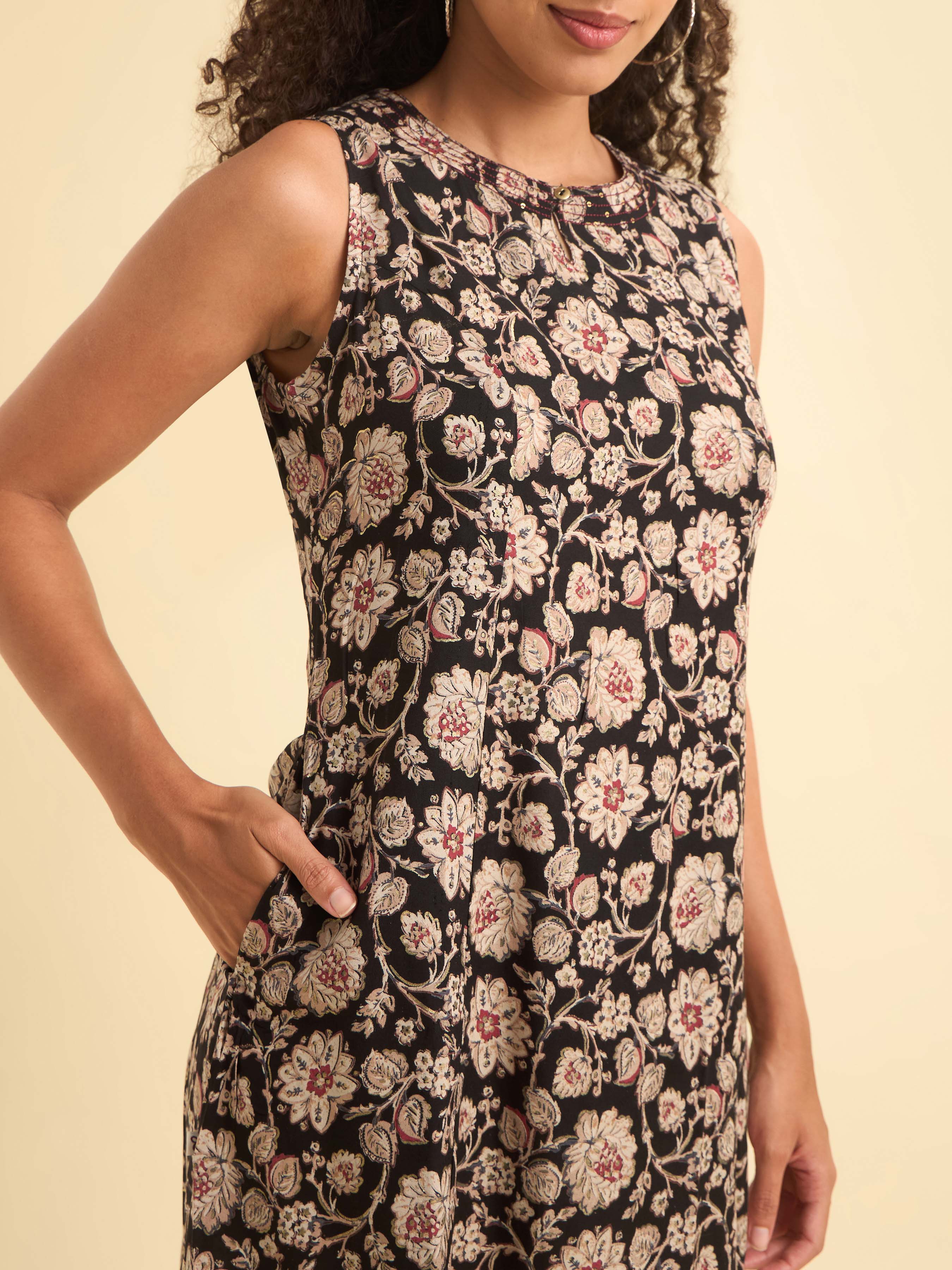 Black Multi Colour Viscose Print Flared Kurti Set With Princesscut And Sequins Work