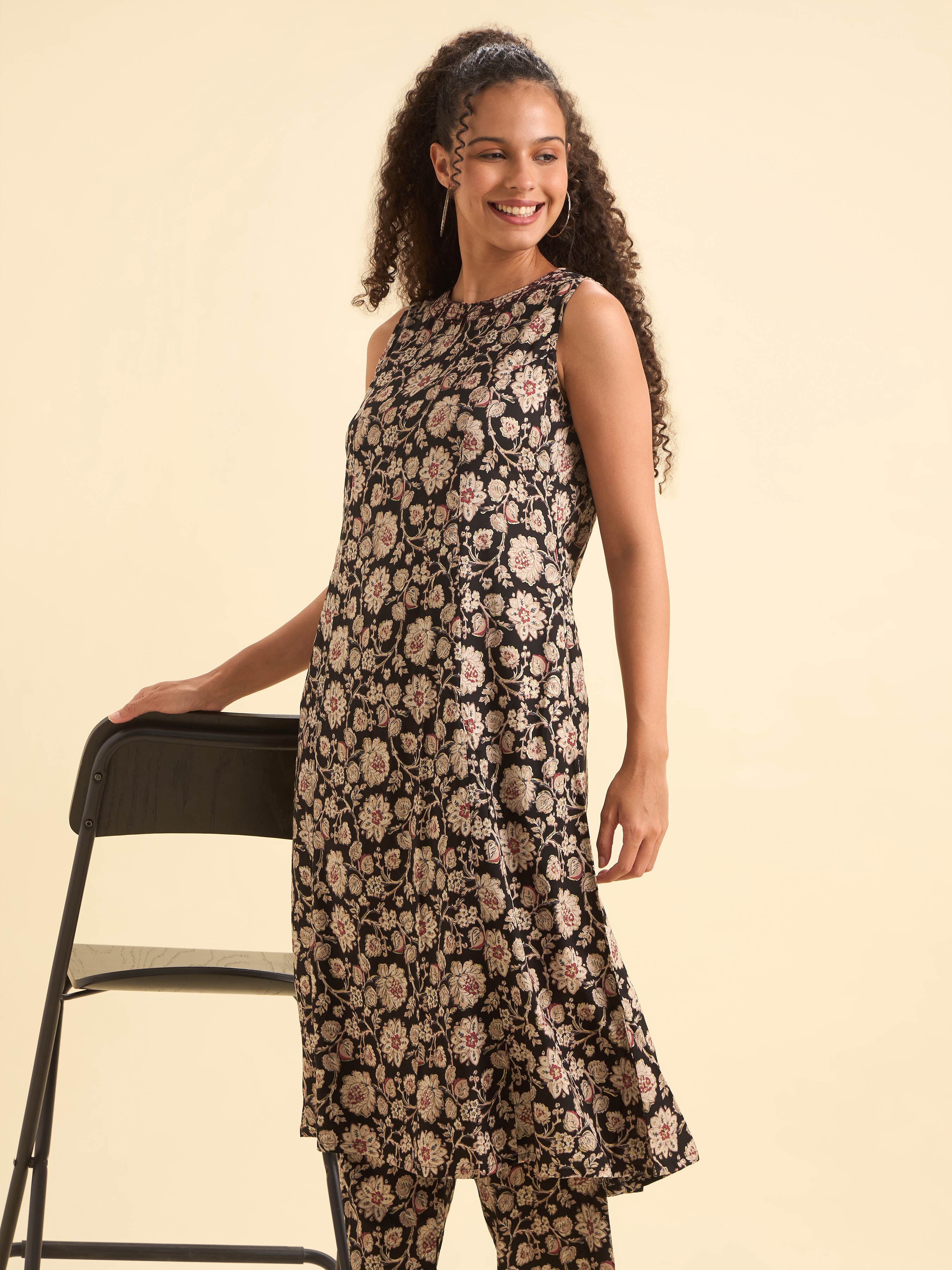 Black Multi Colour Viscose Print Flared Kurti Set With Princesscut And Sequins Work